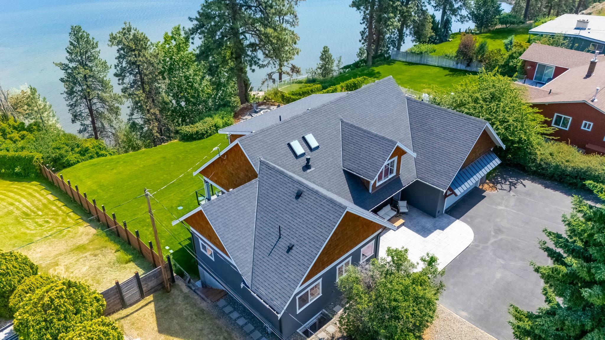 552 Pineview Drive Kaleden V0H 1K0