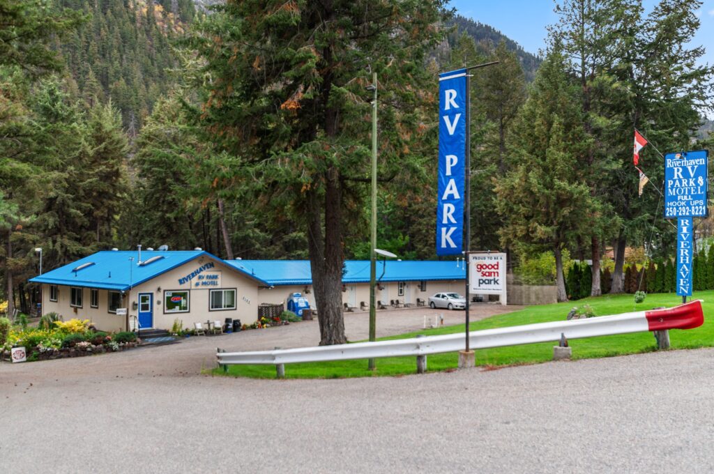 6165 Highway 3 Hedley V0X 1K0