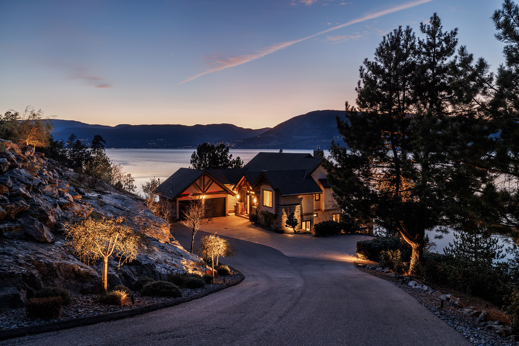 6850 Lakeshore Road Kelowna V1W 4J5