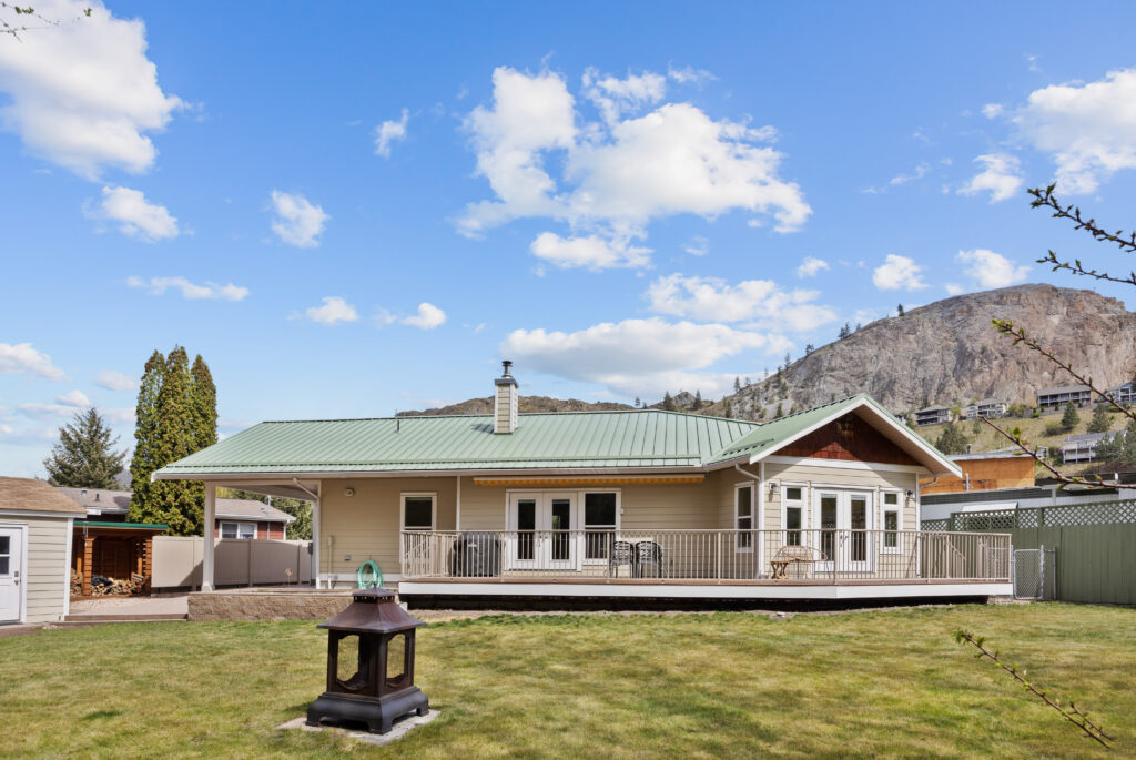4633 Peach Crescent Okanagan Falls V0H 1R2