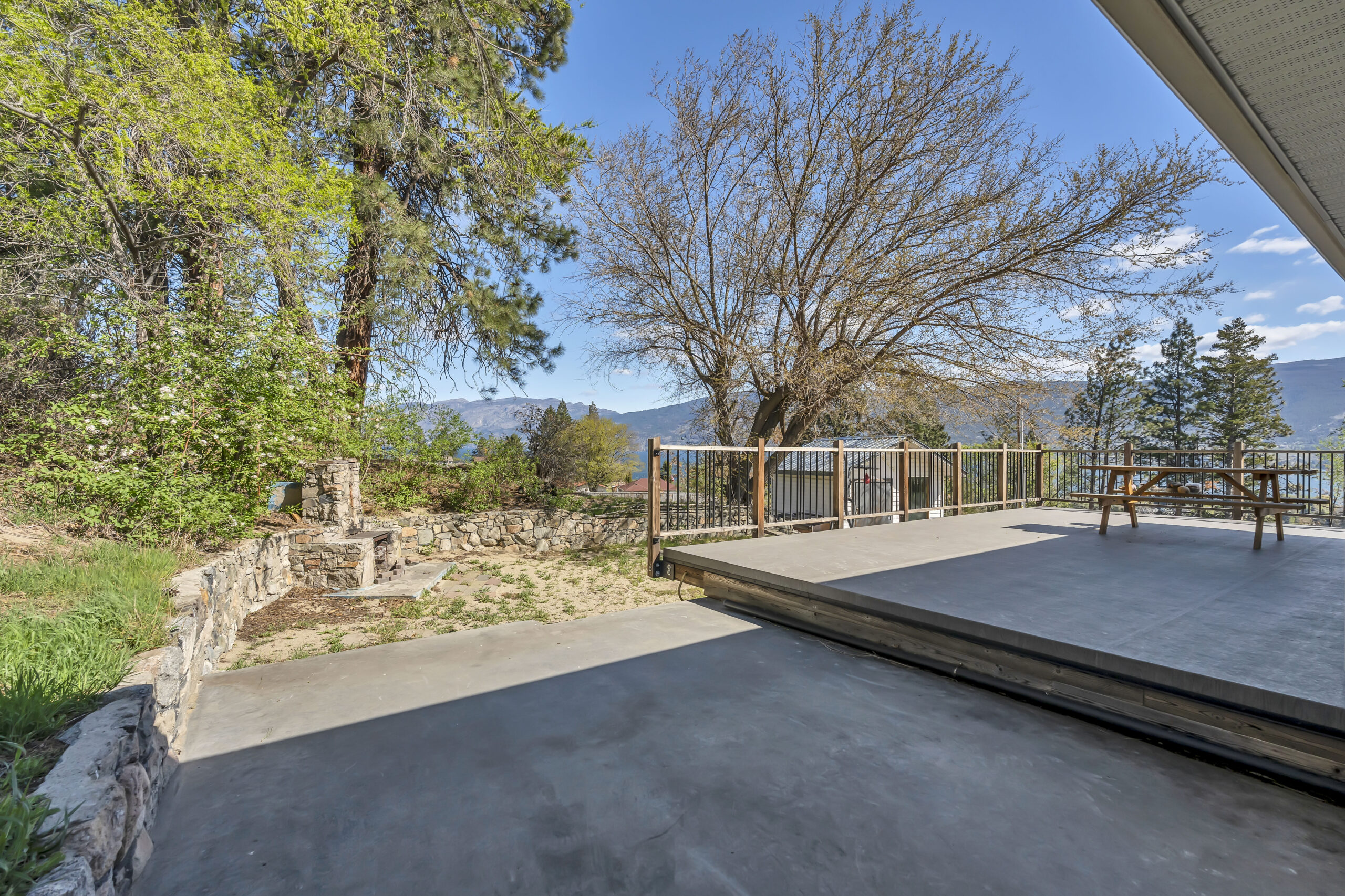 3909 Gartrell Road Summerland V0H 1Z4