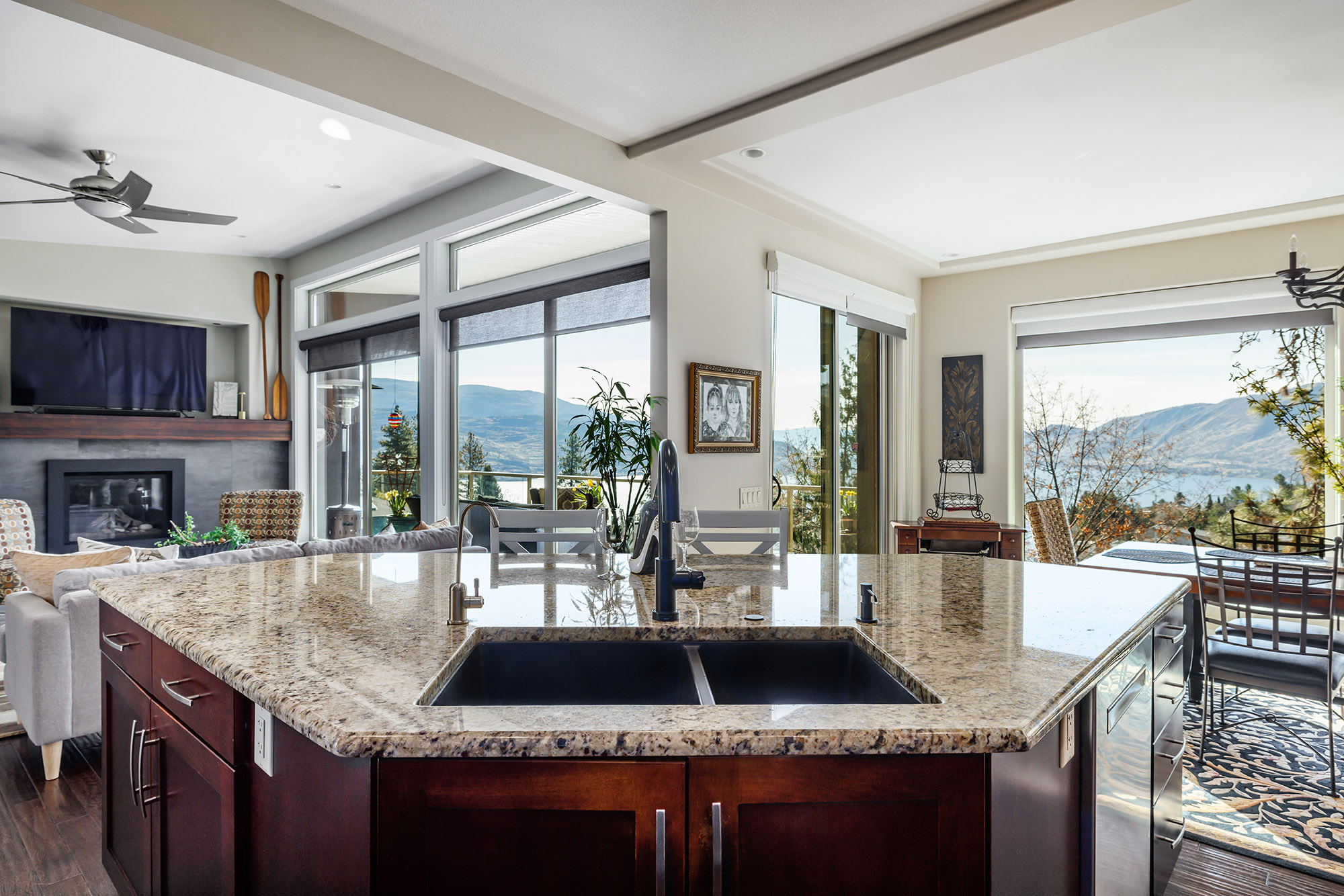 5987 Meldrum Place Peachland V0H 1X4