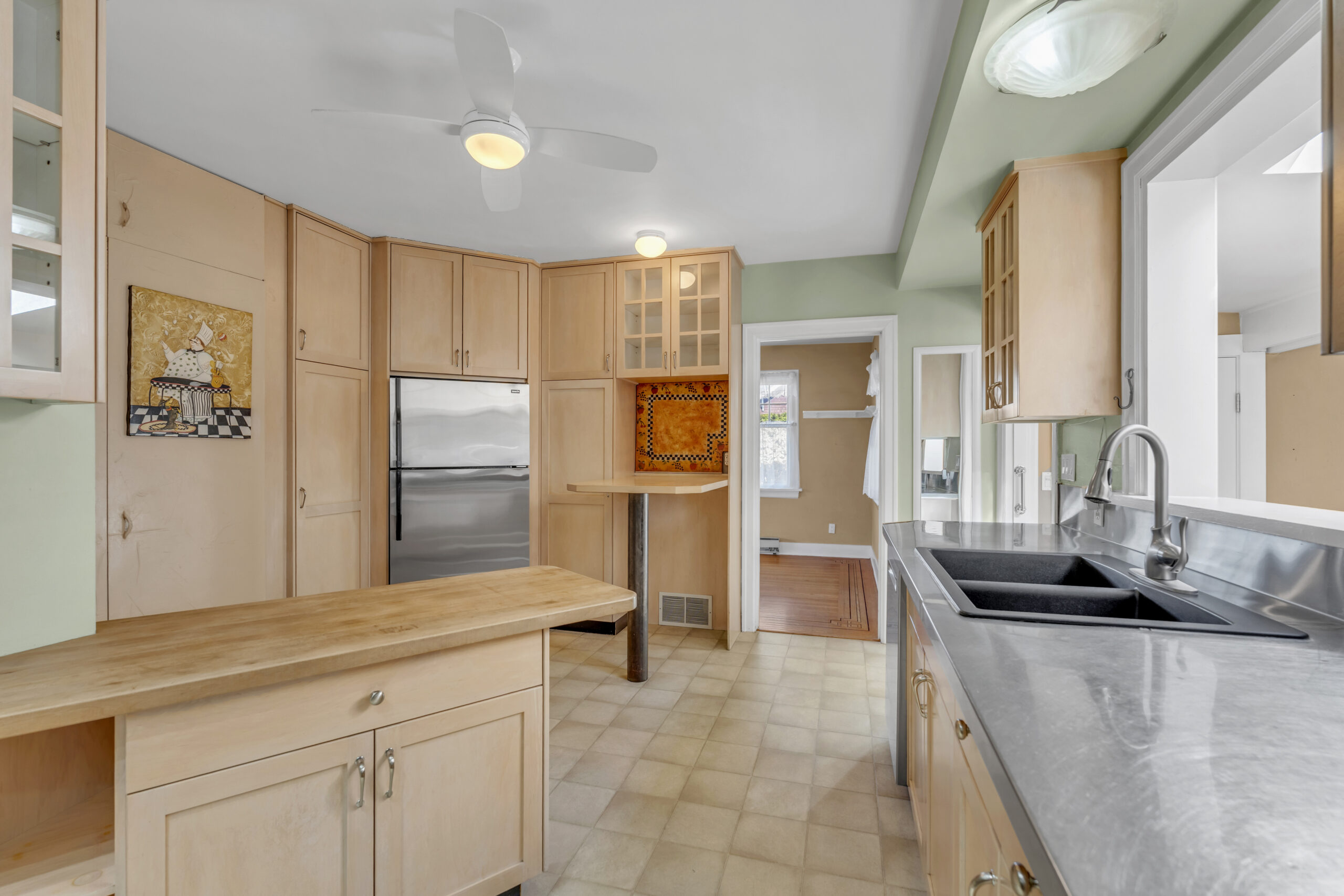 702 Winnipeg Street Penticton V2A 5N3