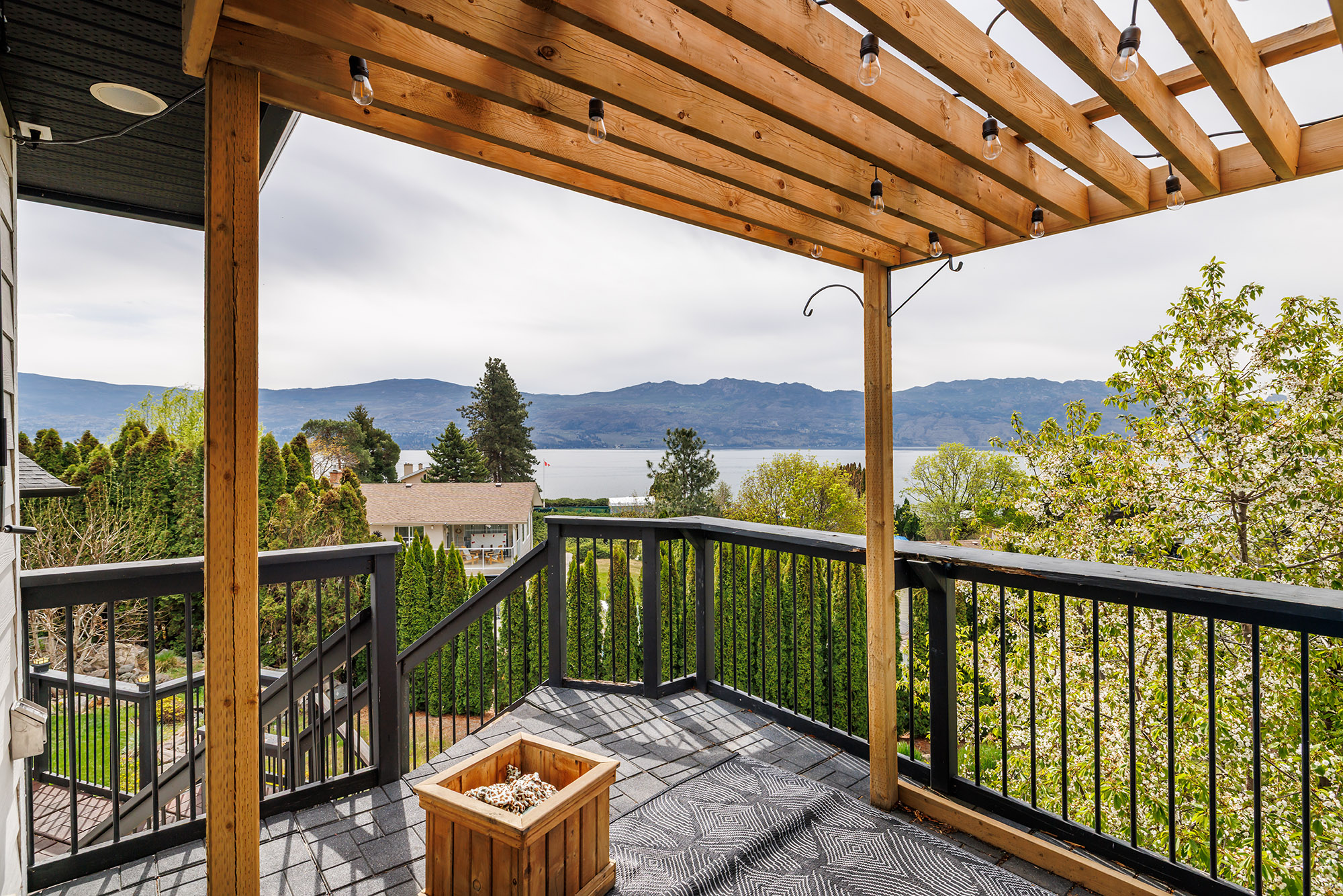 1185 Sunnyside Road West Kelowna V1Z 2S5