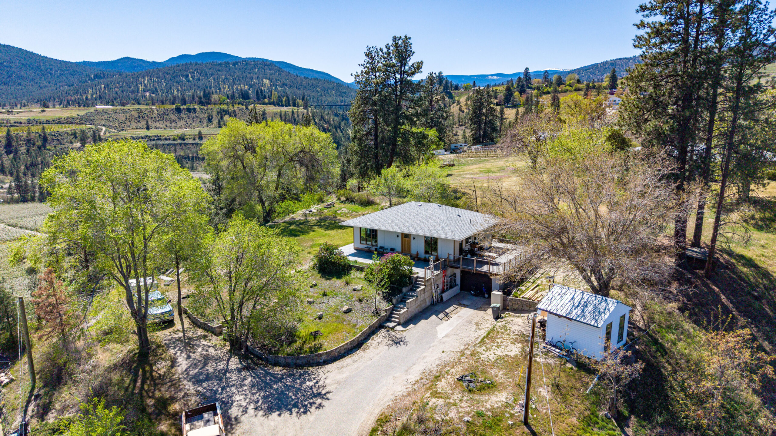 3909 Gartrell Road Summerland V0H 1Z4