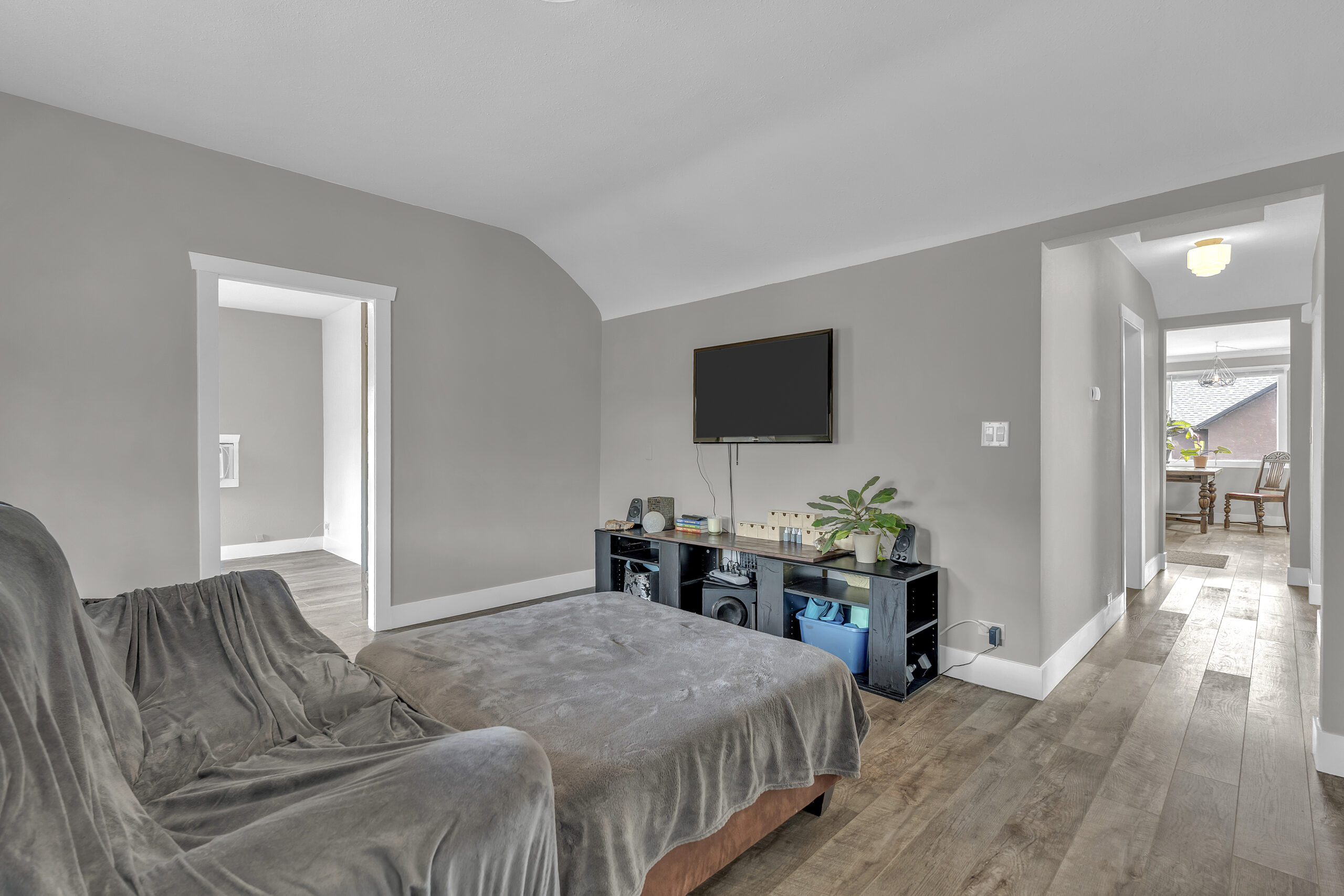5899 Okanagan Street Oliver V0H 1T0