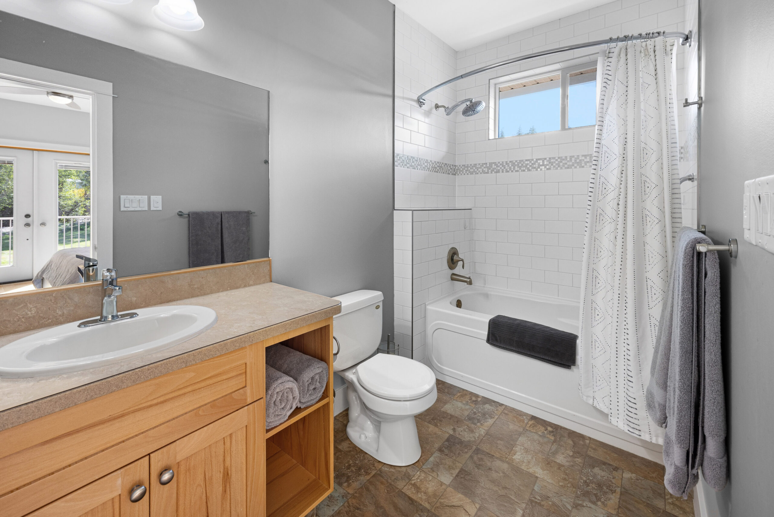 4633 Peach Crescent Okanagan Falls V0H 1R2