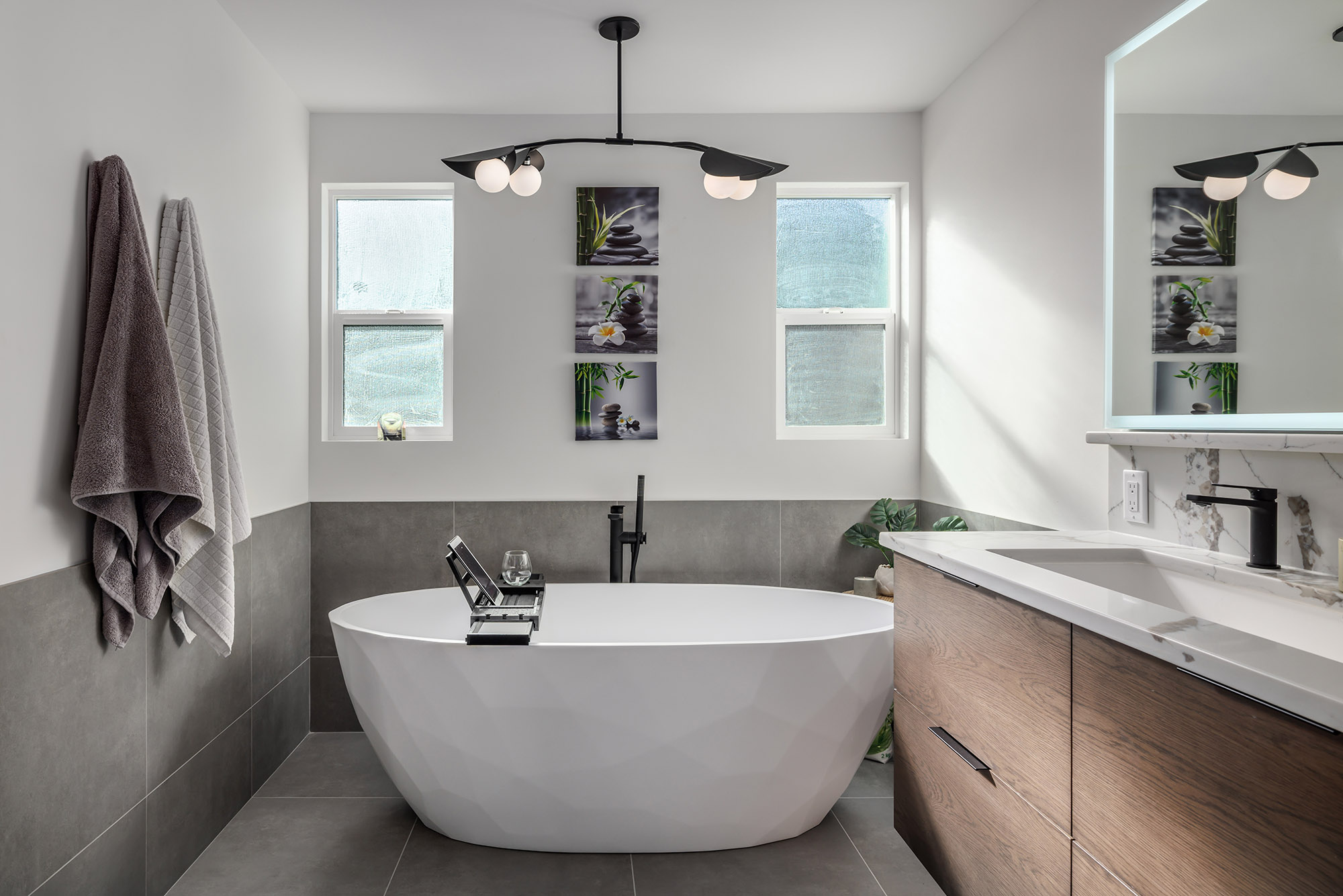1404 Green Bay Road West Kelowna V4T 2B8