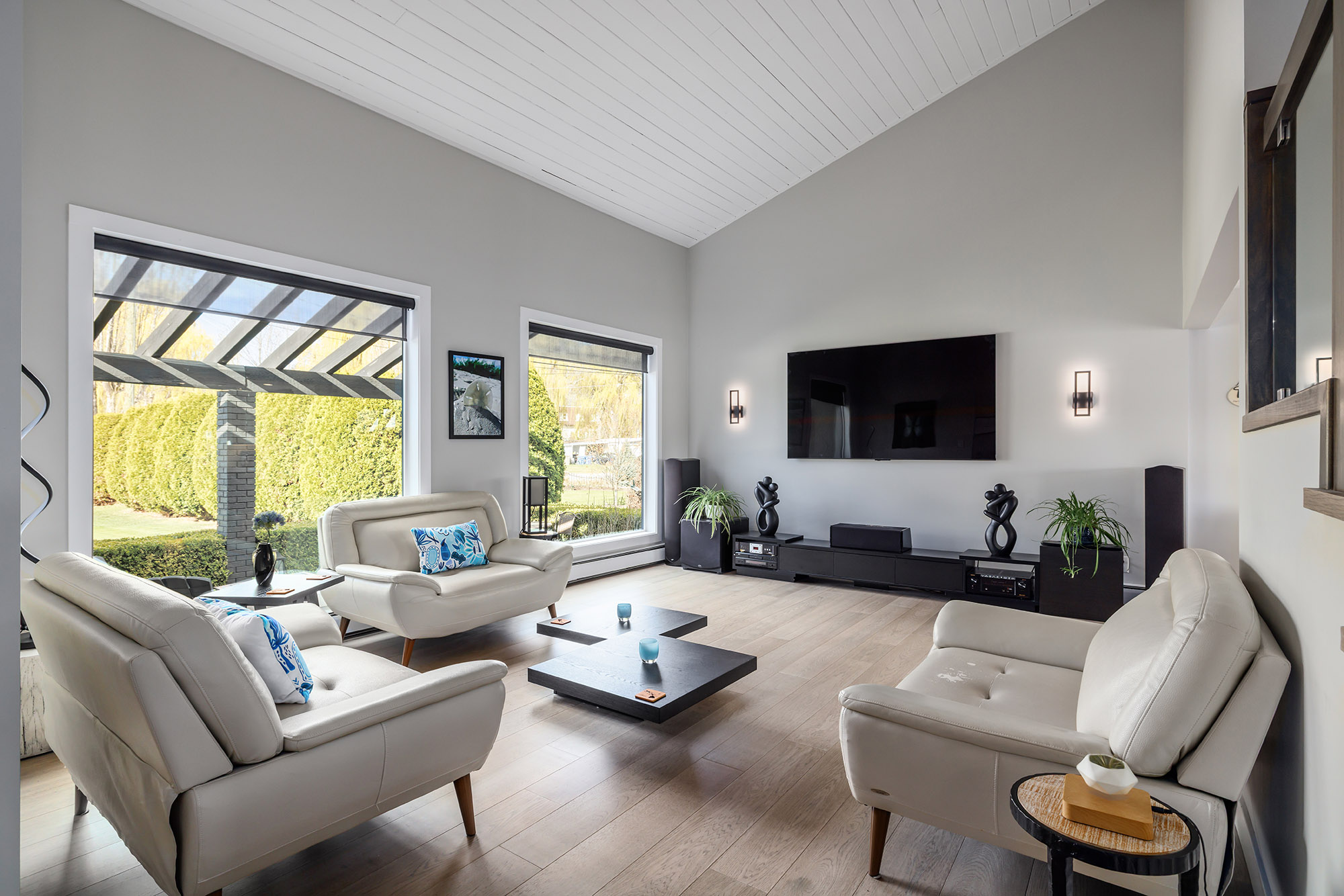 1404 Green Bay Road West Kelowna V4T 2B8