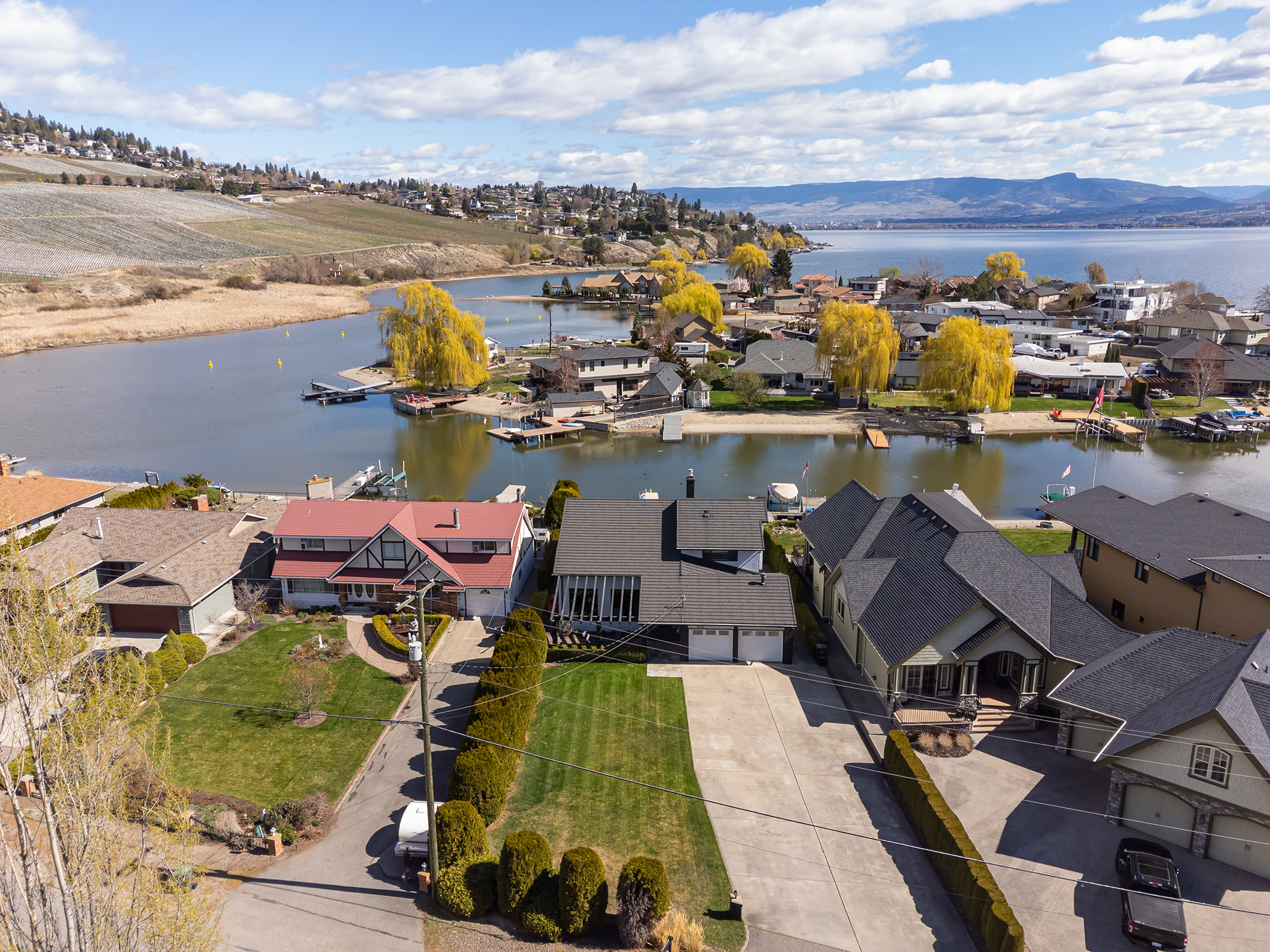 1404 Green Bay Road West Kelowna V4T 2B8