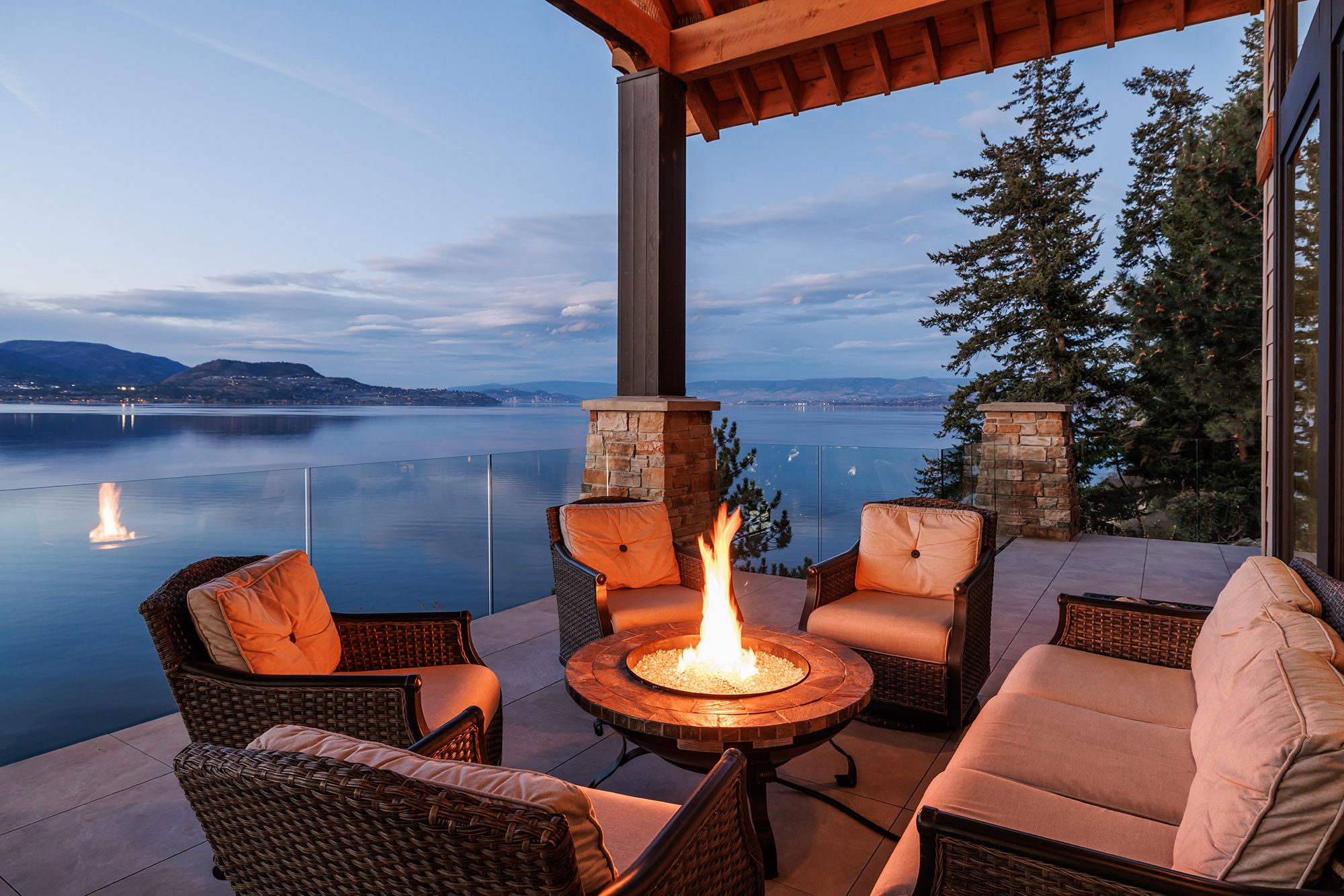6850 Lakeshore Road Kelowna V1W 4J5