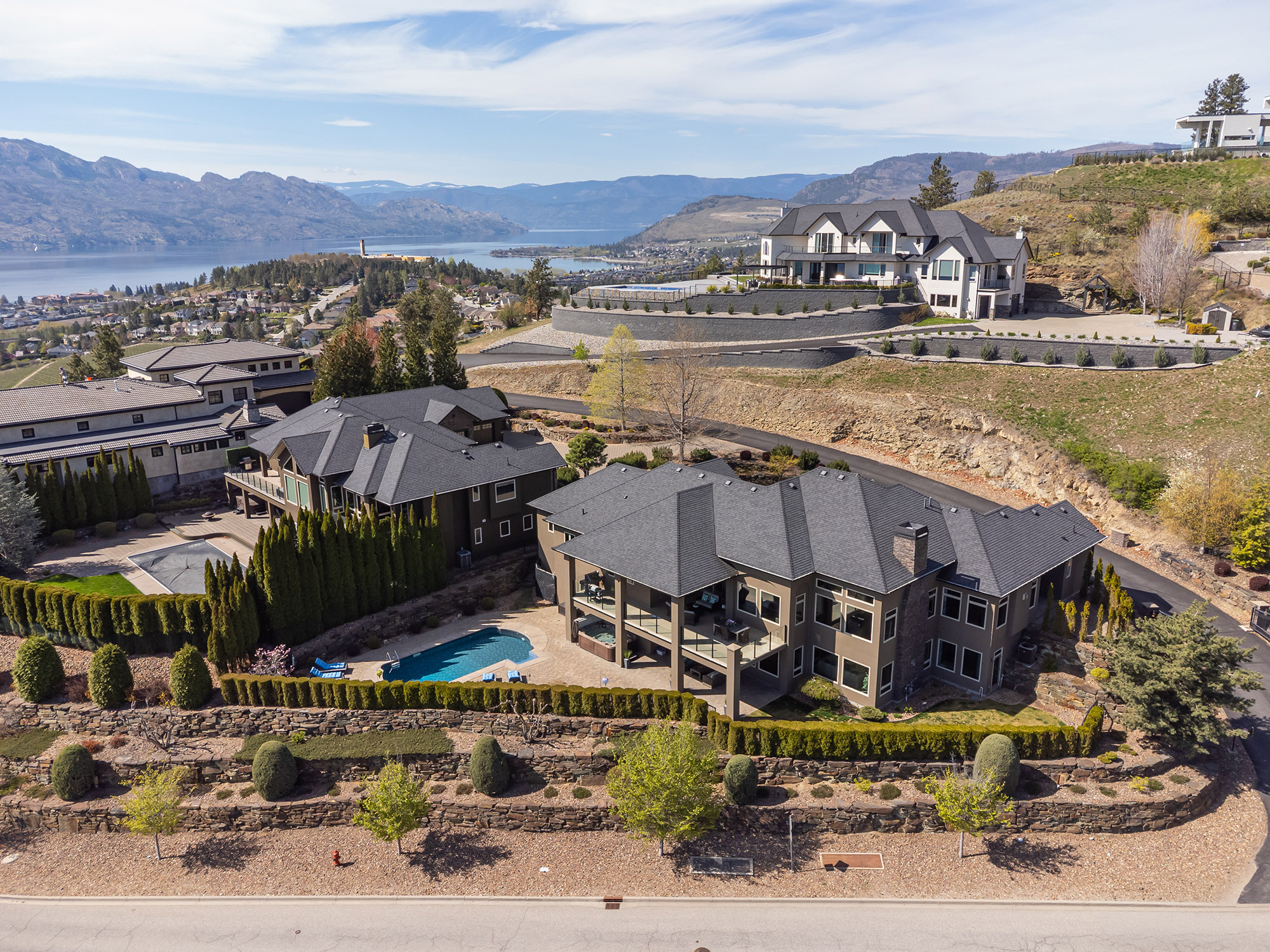 1524 Vineyard Drive West Kelowna