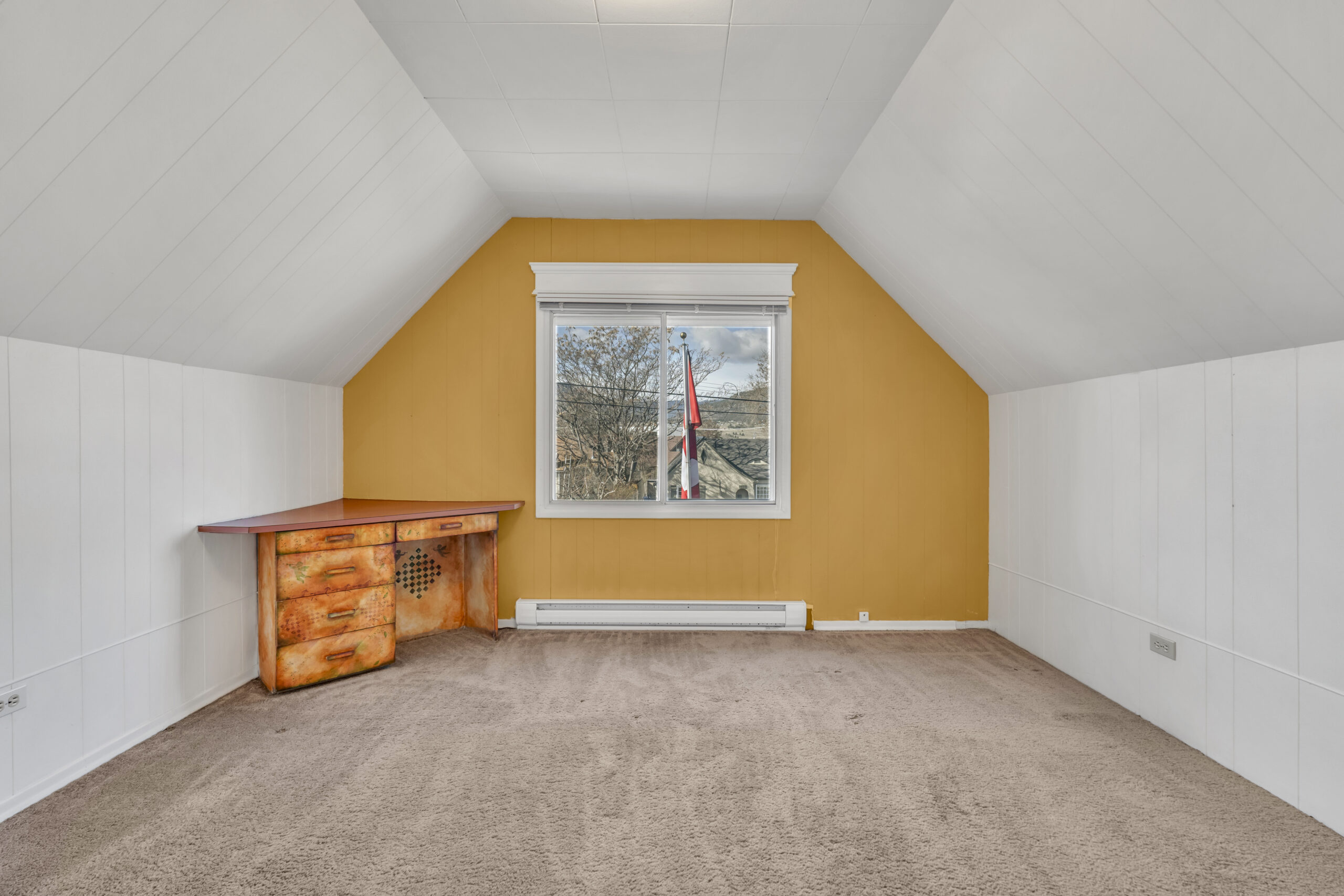 702 Winnipeg Street Penticton V2A 5N3