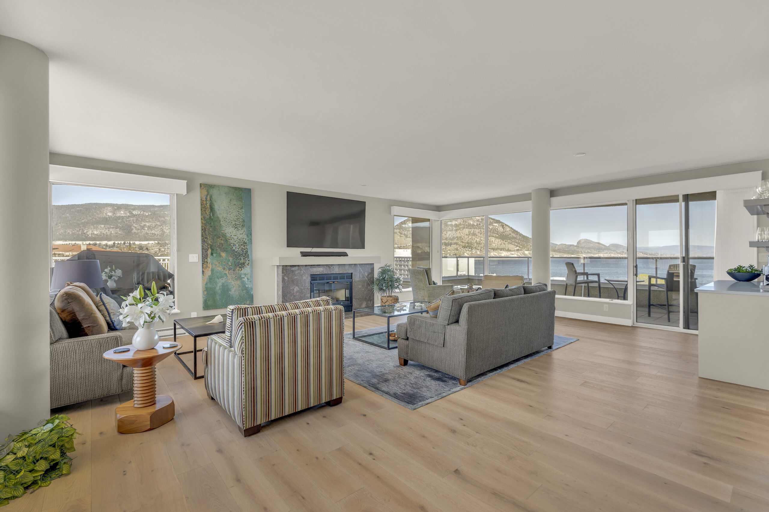 86 Lakeshore Drive 701 Penticton V2A 1B5