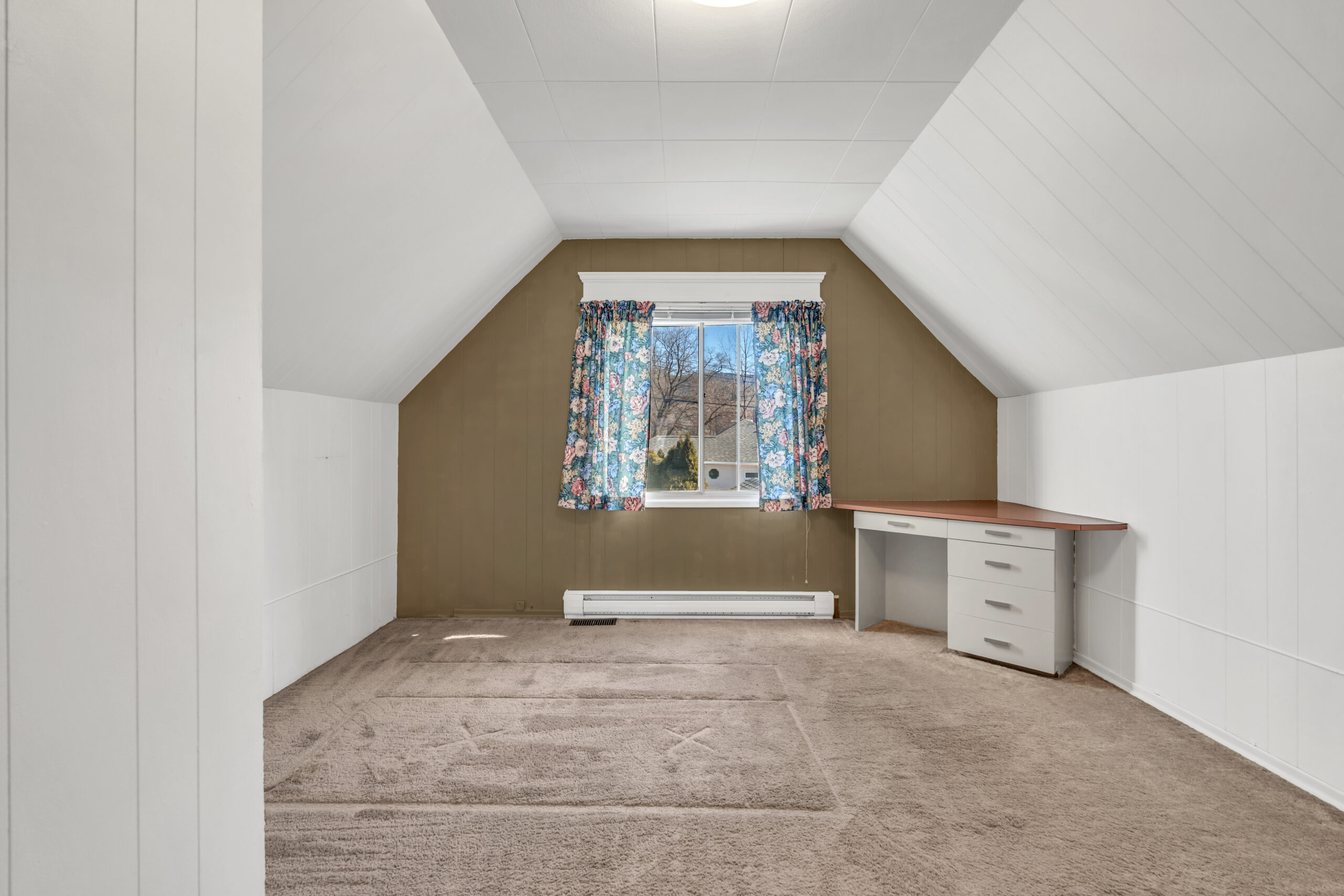 702 Winnipeg Street Penticton V2A 5N3