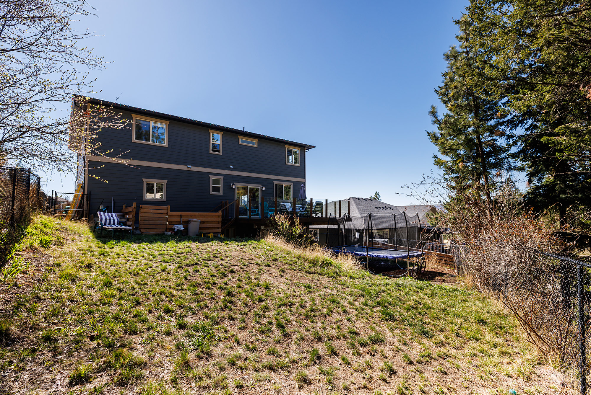 2054 Sunview Drive West Kelowna V1Z 3X6