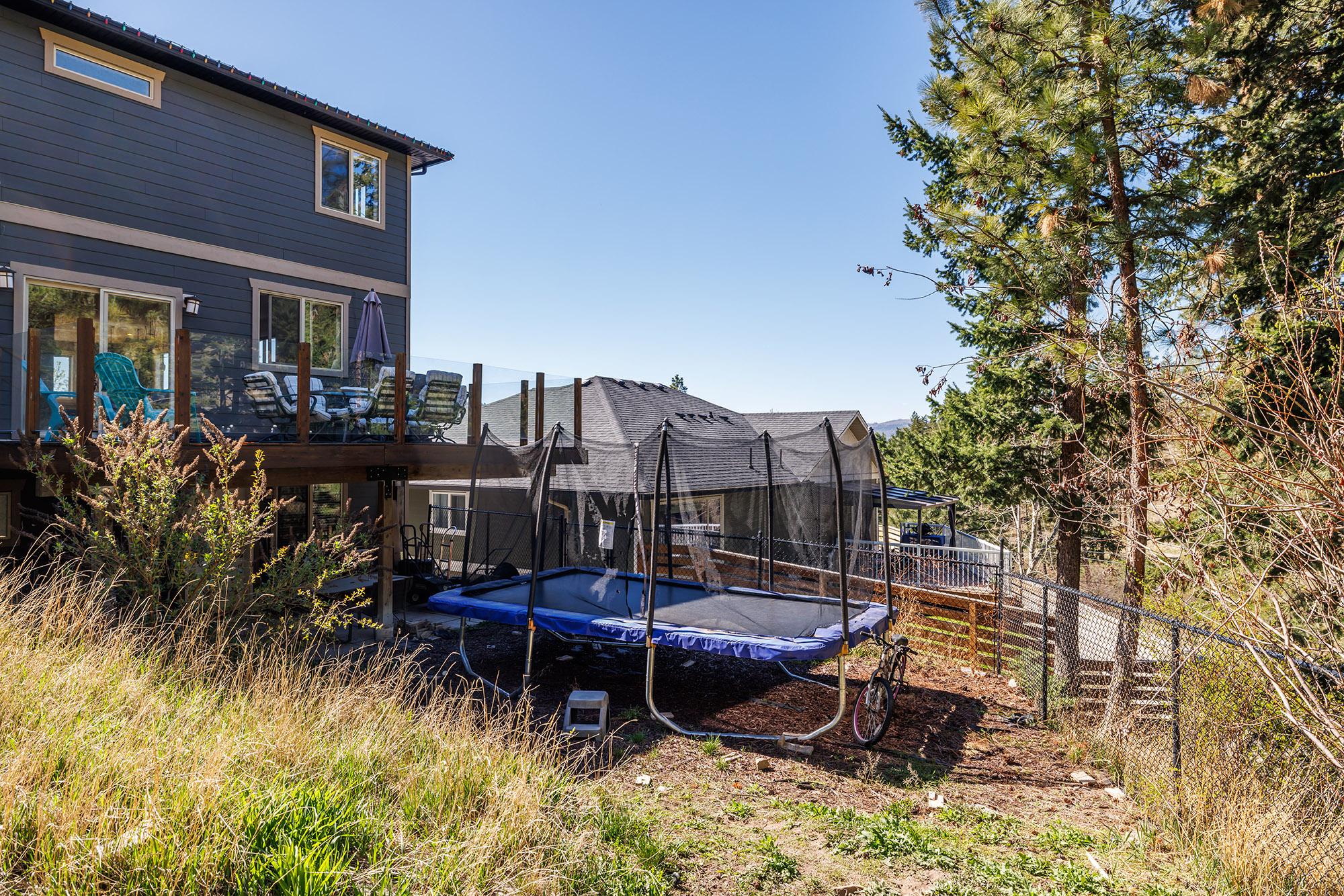 2054 Sunview Drive West Kelowna V1Z 3X6