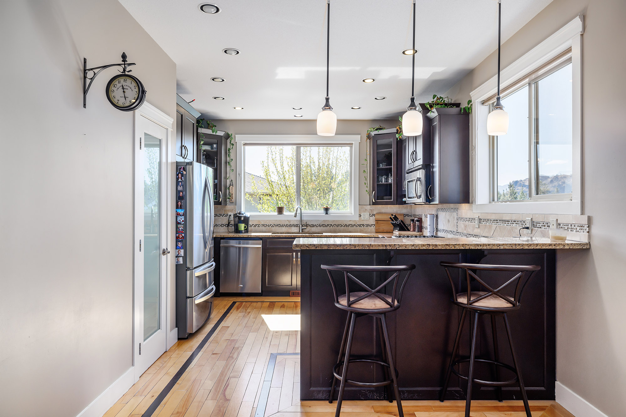 2054 Sunview Drive West Kelowna V1Z 3X6