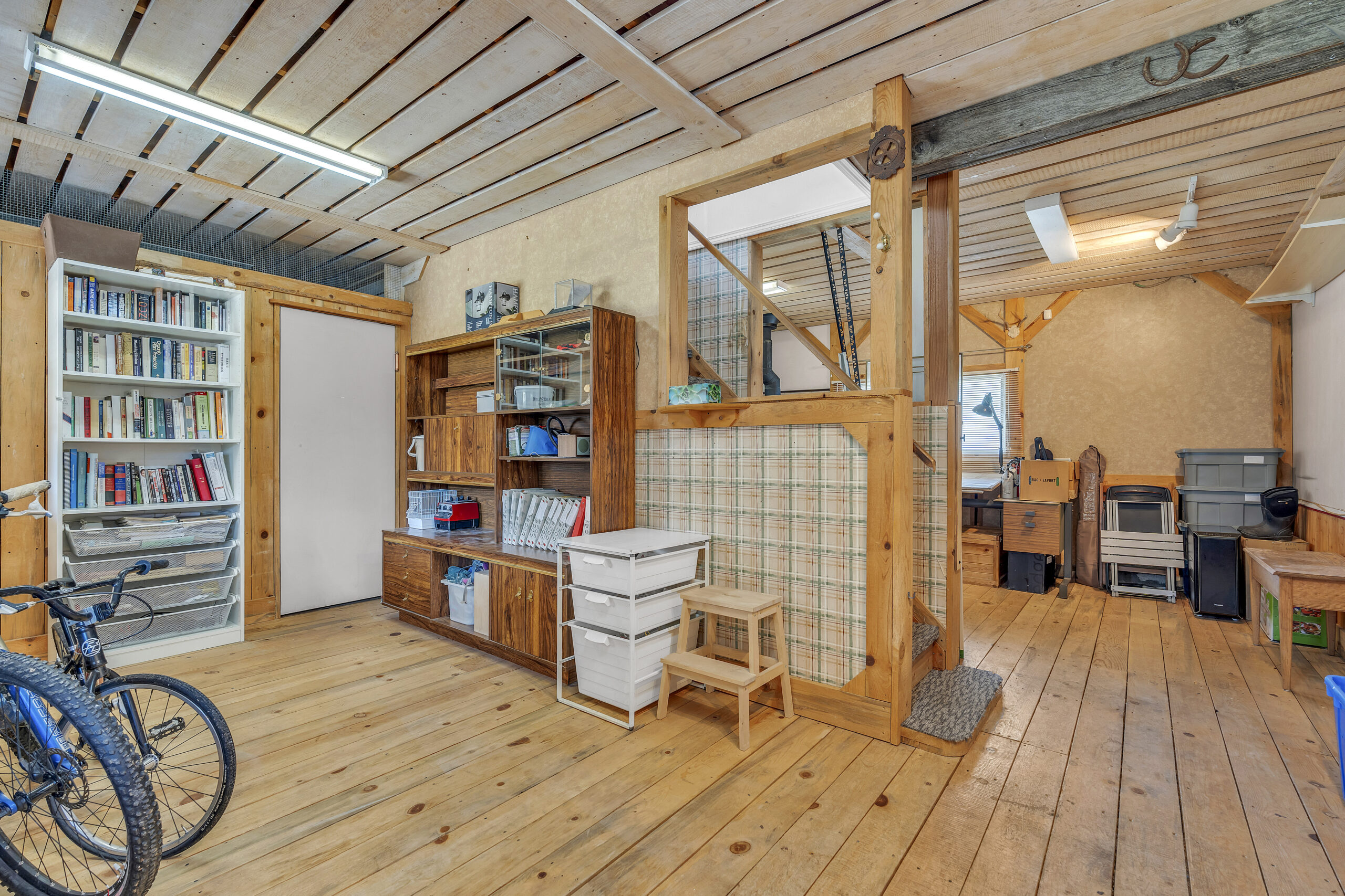 212 Carr Crescent Oliver V0H 1T5