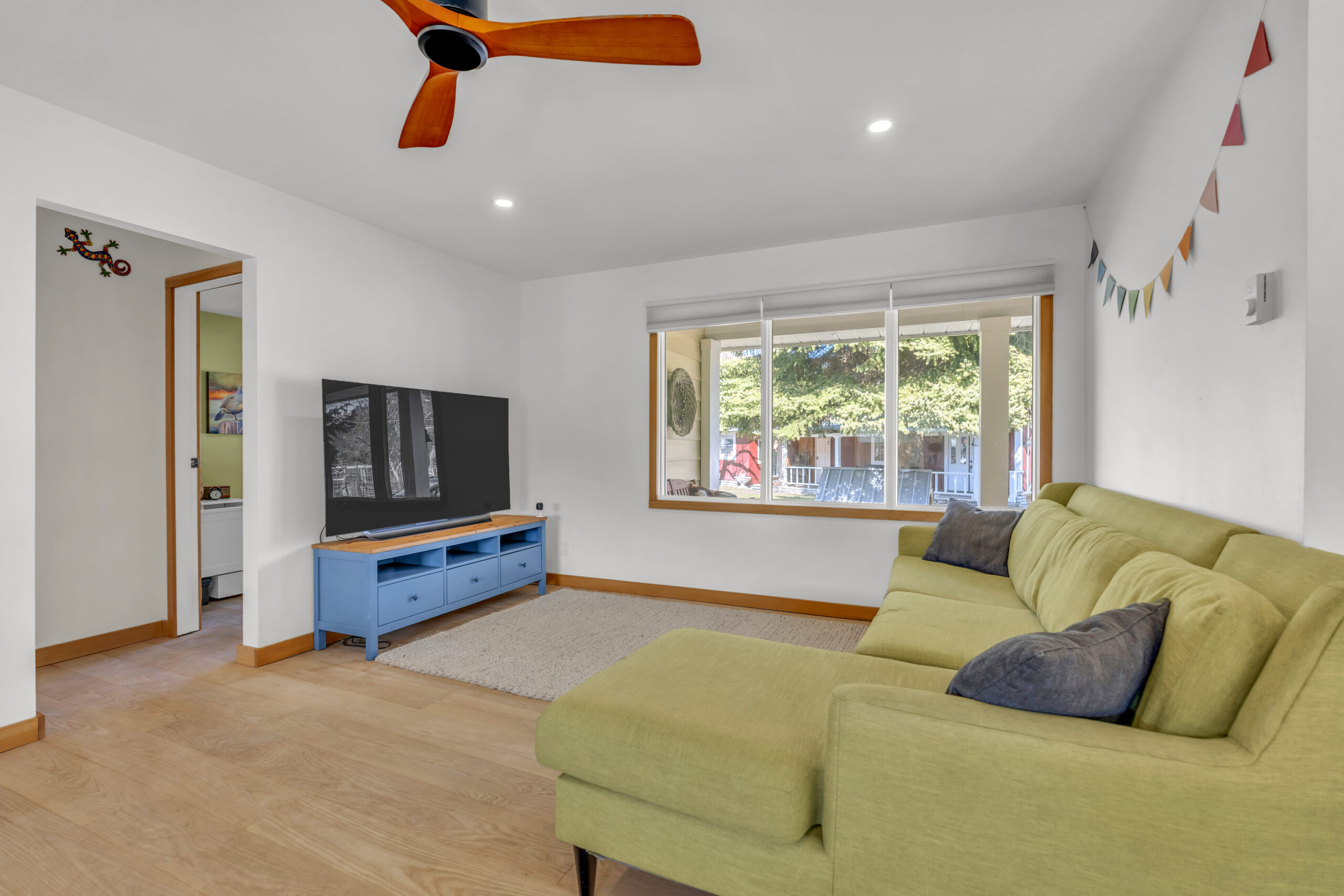 212 Carr Crescent Oliver V0H 1T5