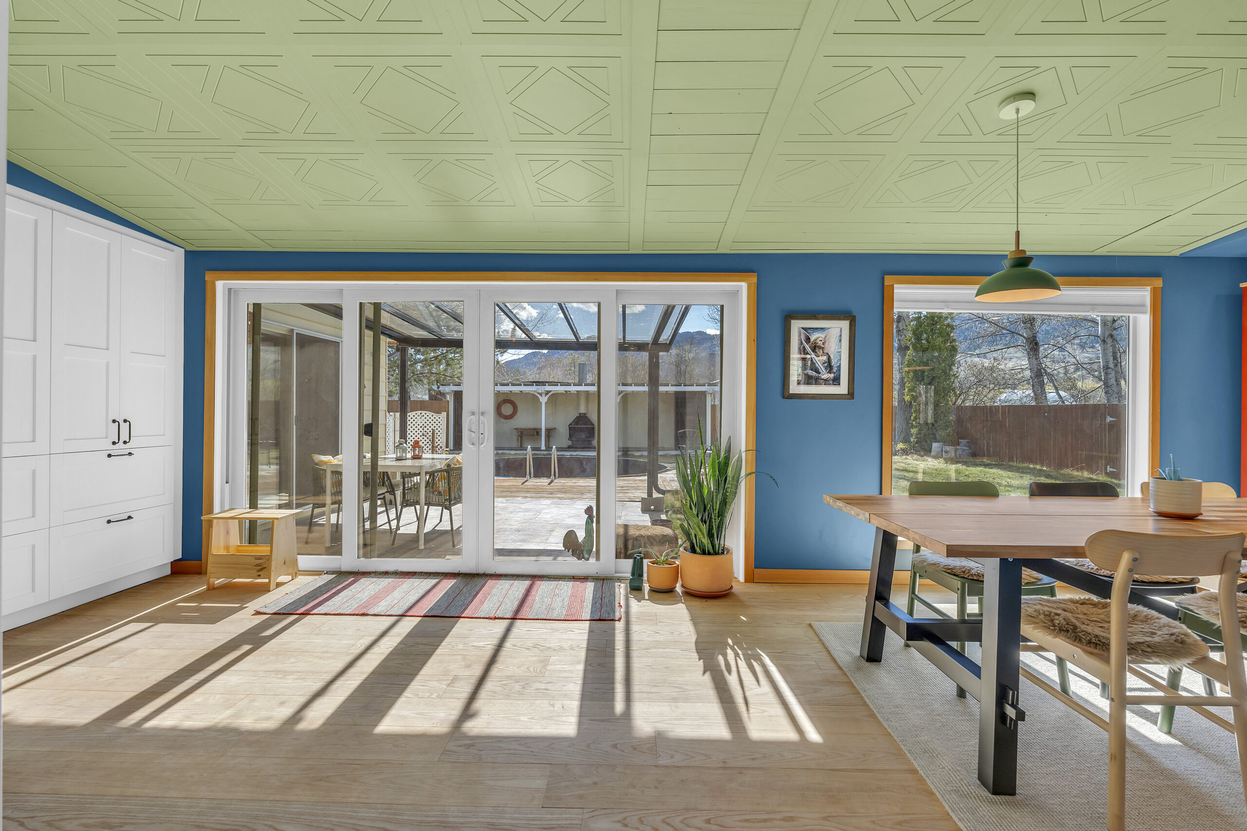 212 Carr Crescent Oliver V0H 1T5