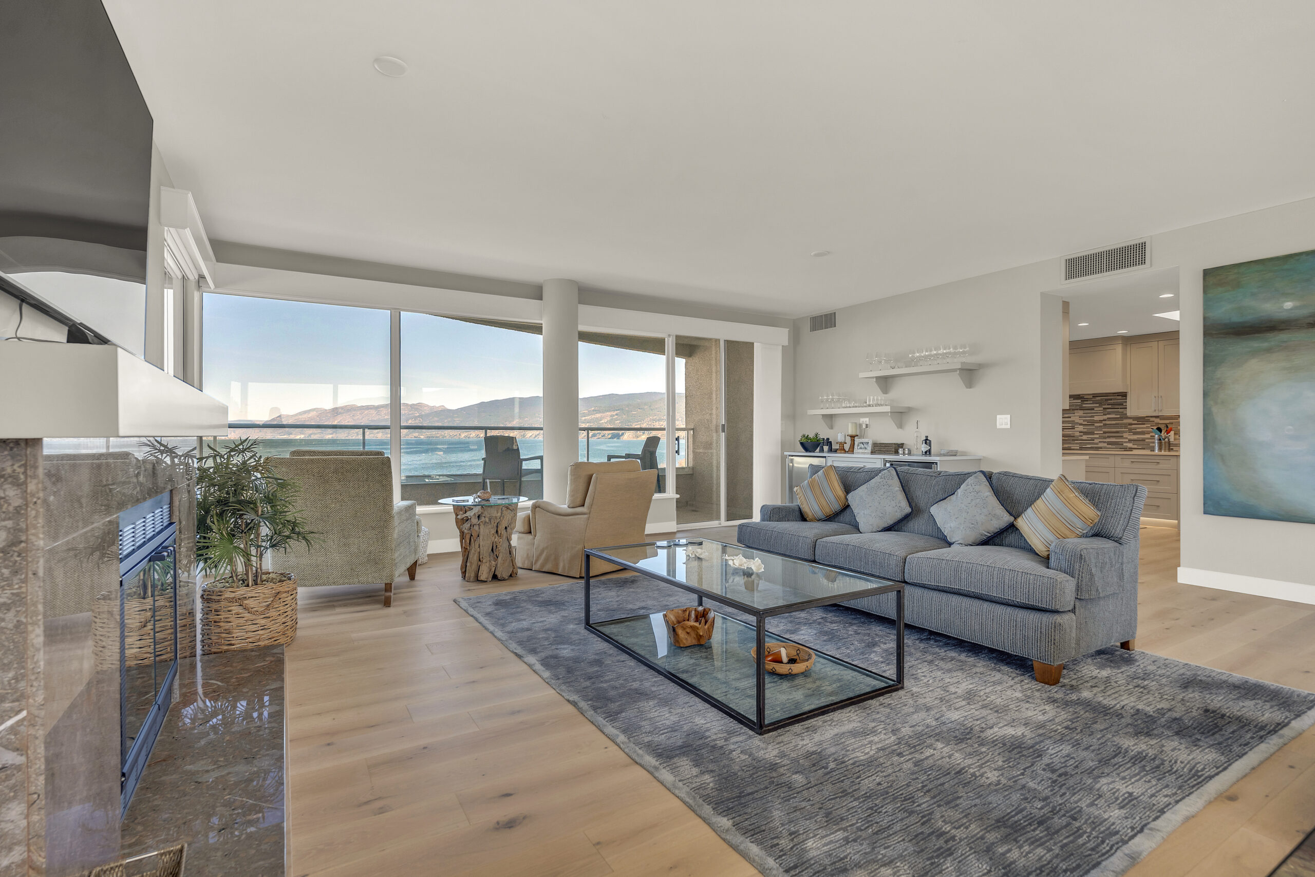 86 Lakeshore Drive 701 Penticton V2A 1B5