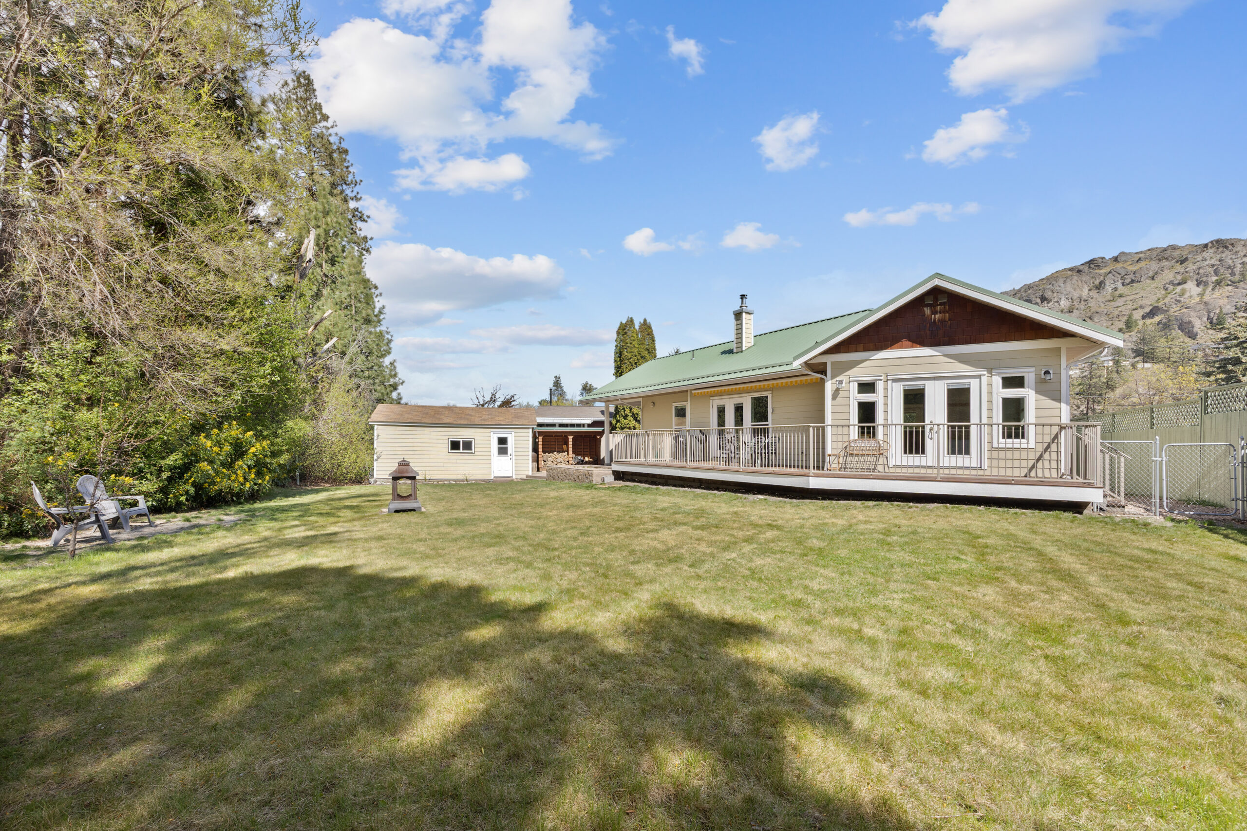 4633 Peach Crescent Okanagan Falls V0H 1R2