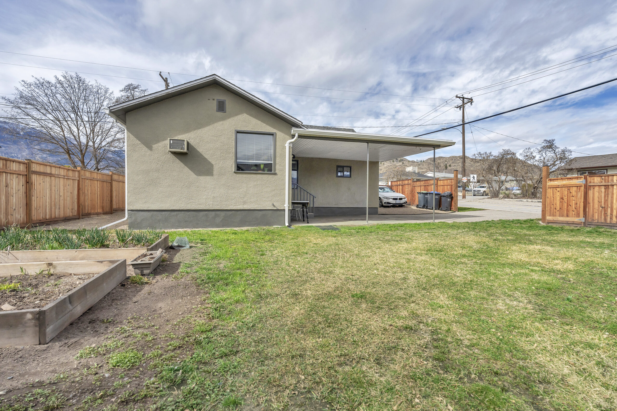 5899 Okanagan Street Oliver V0H 1T0