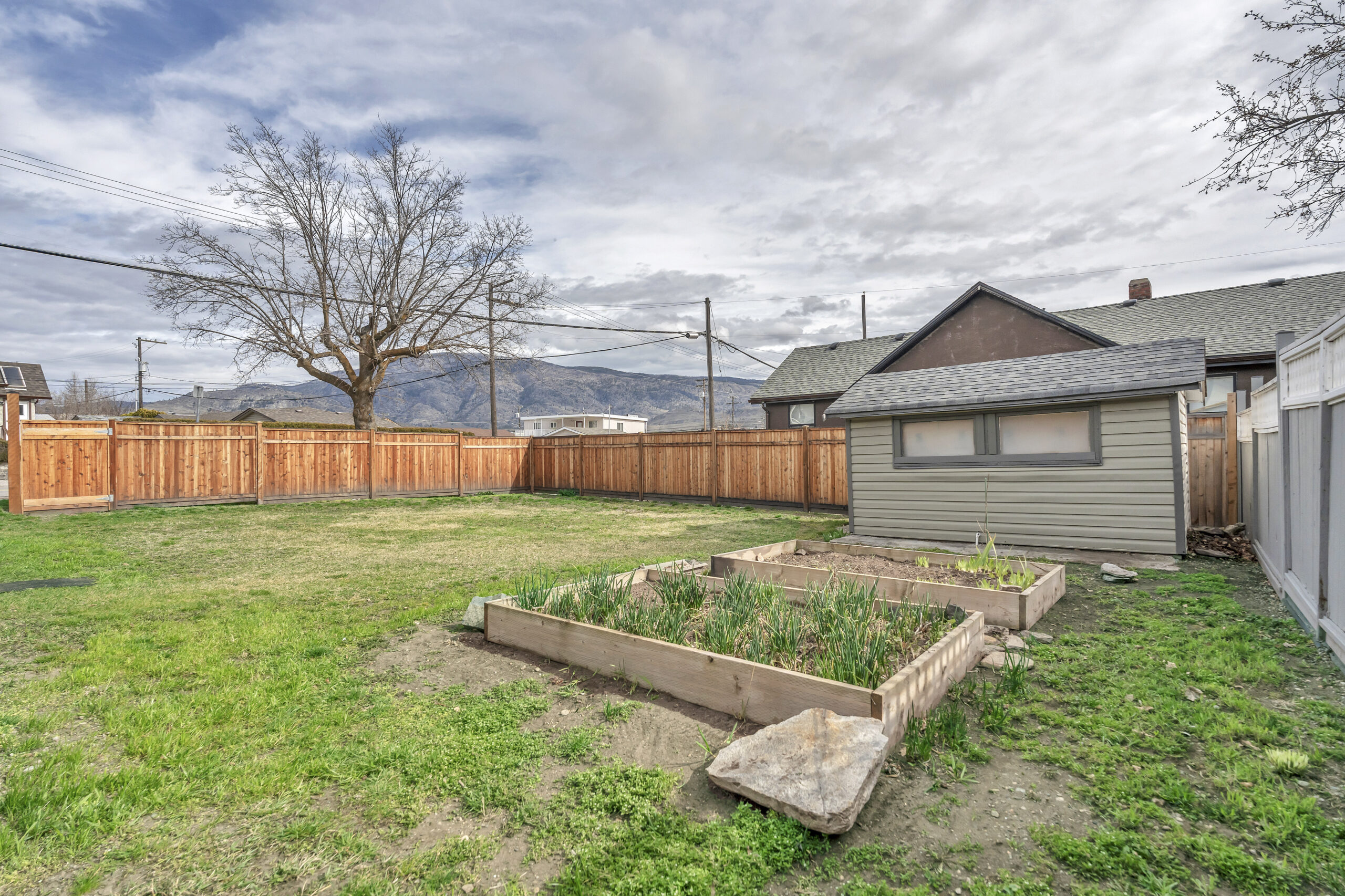 5899 Okanagan Street Oliver V0H 1T0