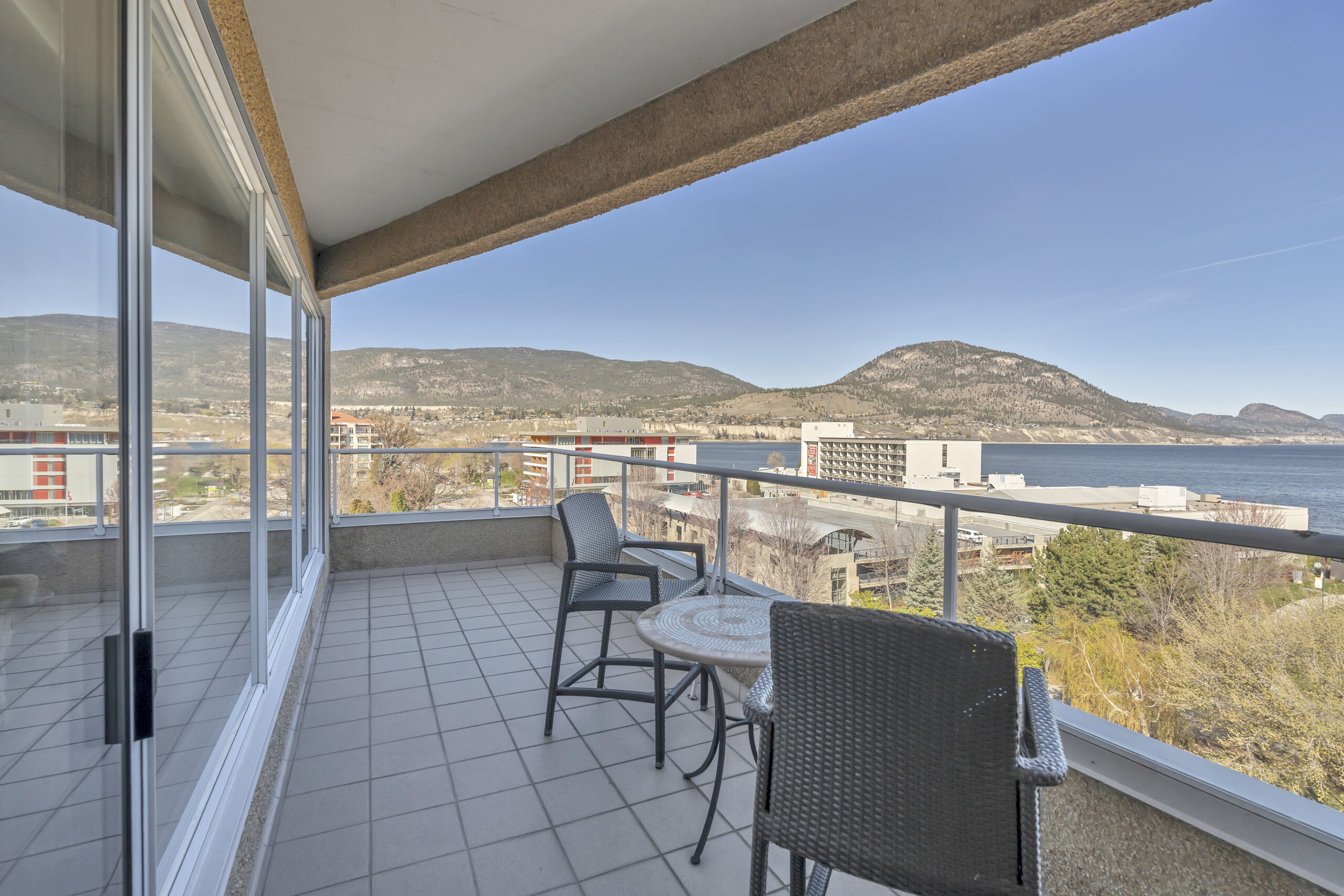 86 Lakeshore Drive 701 Penticton V2A 1B5
