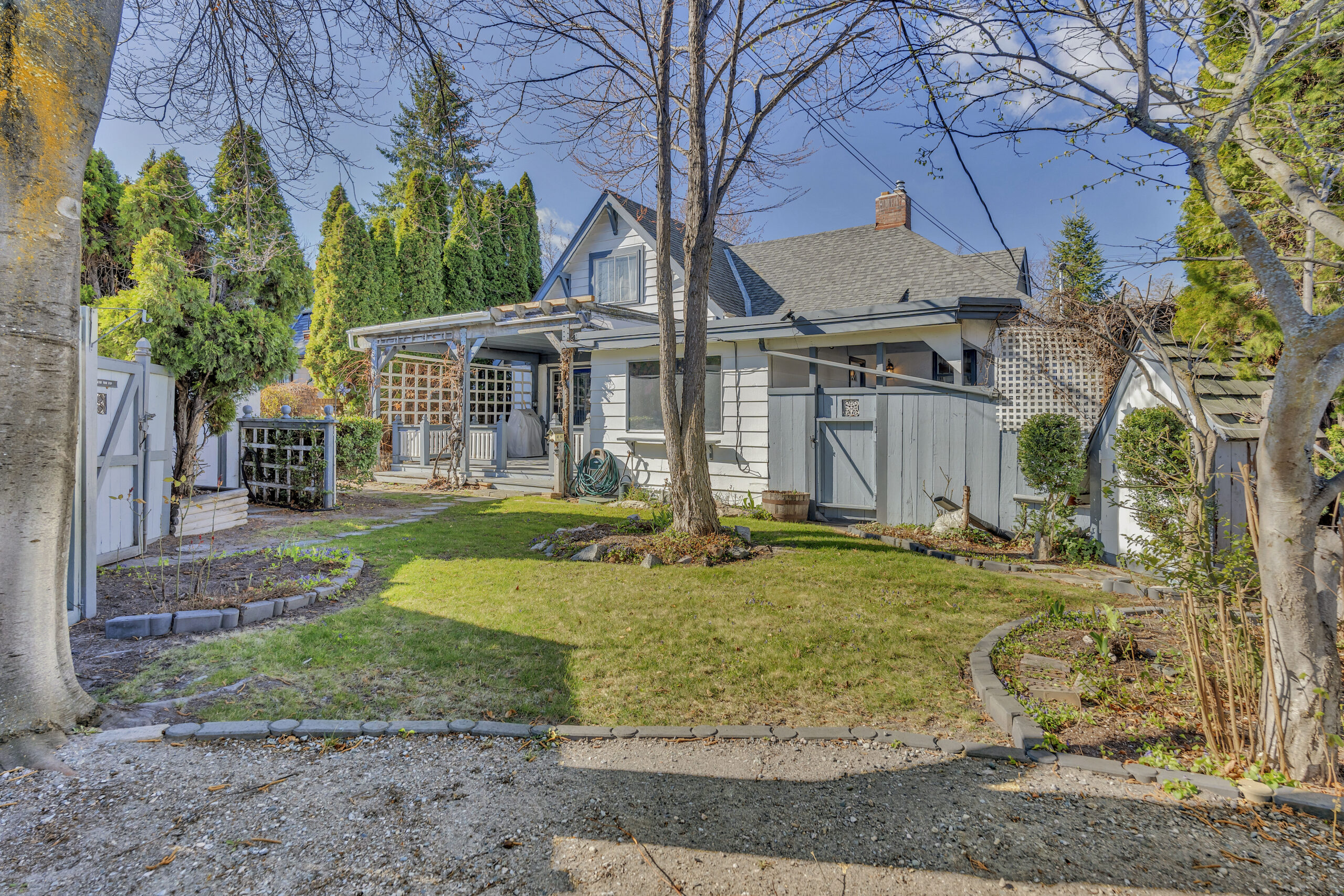 702 Winnipeg Street Penticton V2A 5N3