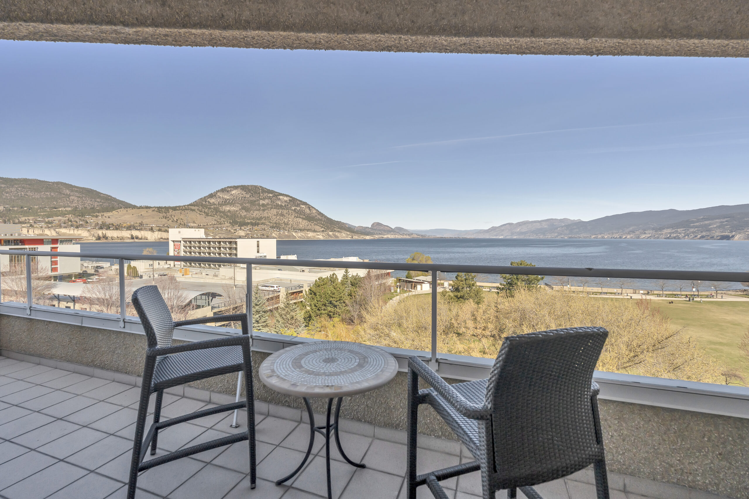 86 Lakeshore Drive 701 Penticton V2A 1B5