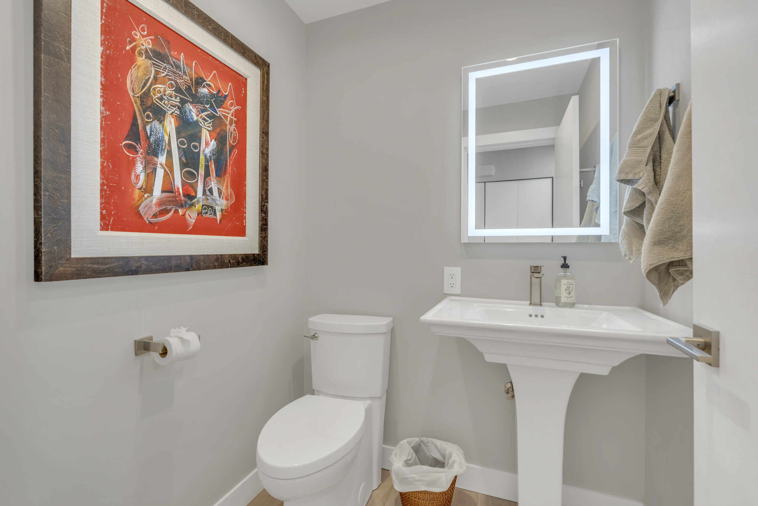 86 Lakeshore Drive 701 Penticton V2A 1B5