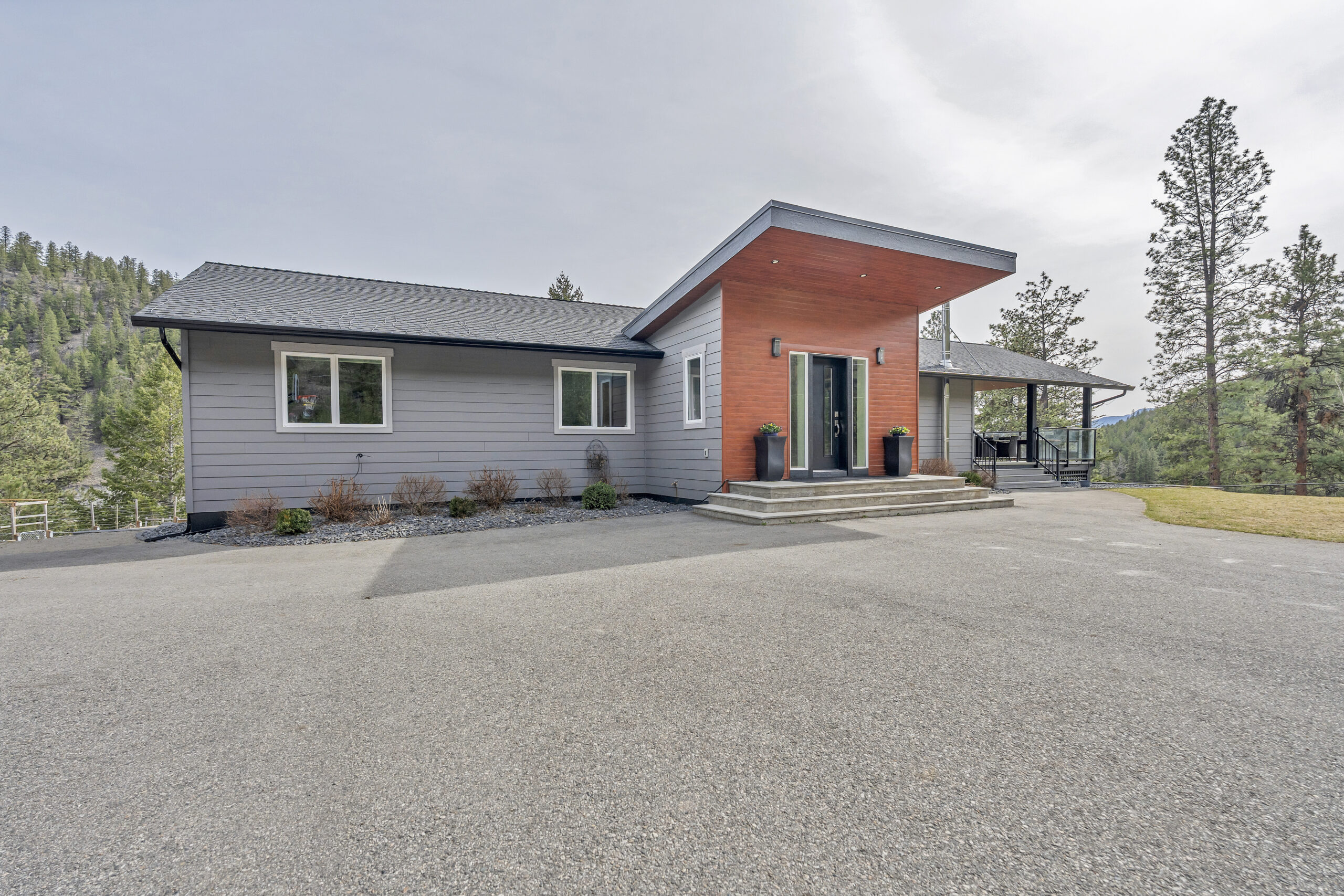 163 Farleigh Lake Road Penticton V2A 0E6
