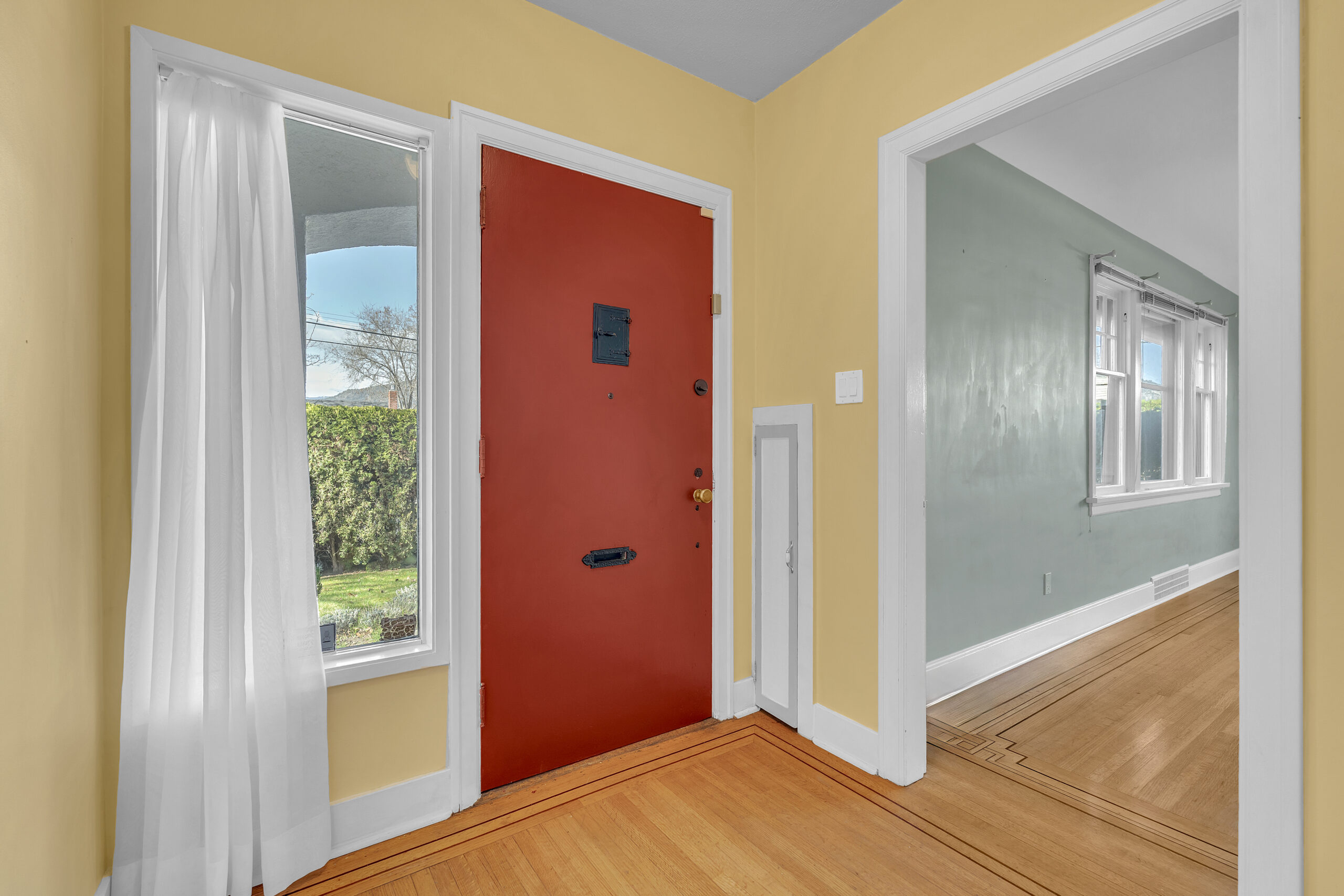 702 Winnipeg Street Penticton V2A 5N3