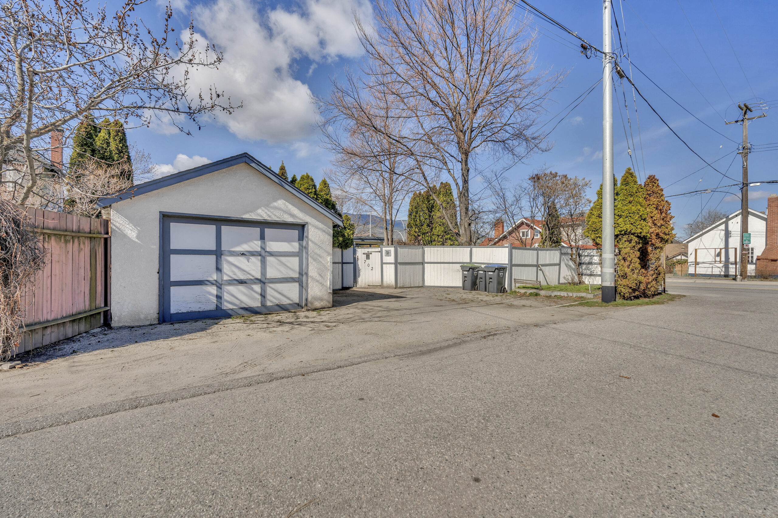 702 Winnipeg Street Penticton V2A 5N3