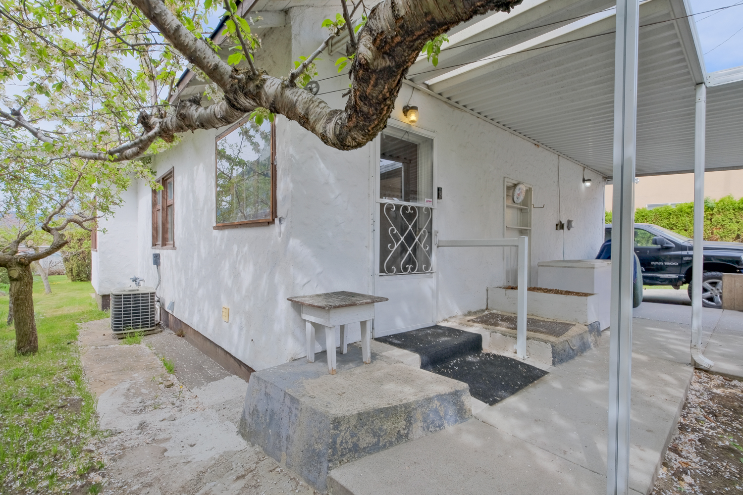 836 Government Street Penticton V2A 4T3