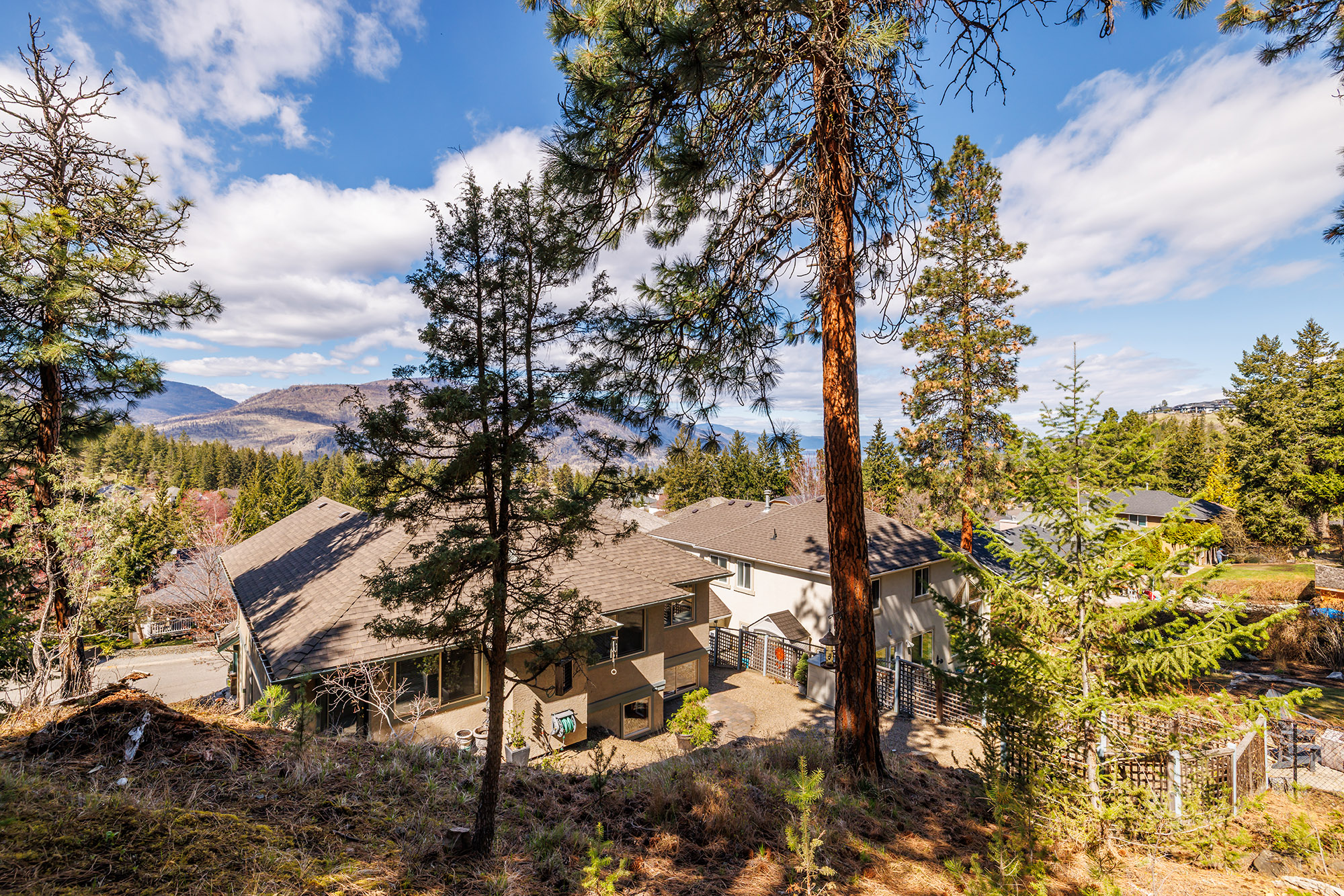 347 Woodwind Court Kelowna V1V 2L3