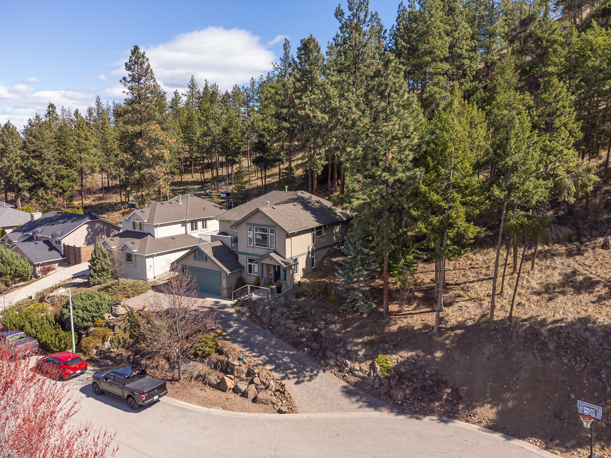 347 Woodwind Court Kelowna V1V 2L3