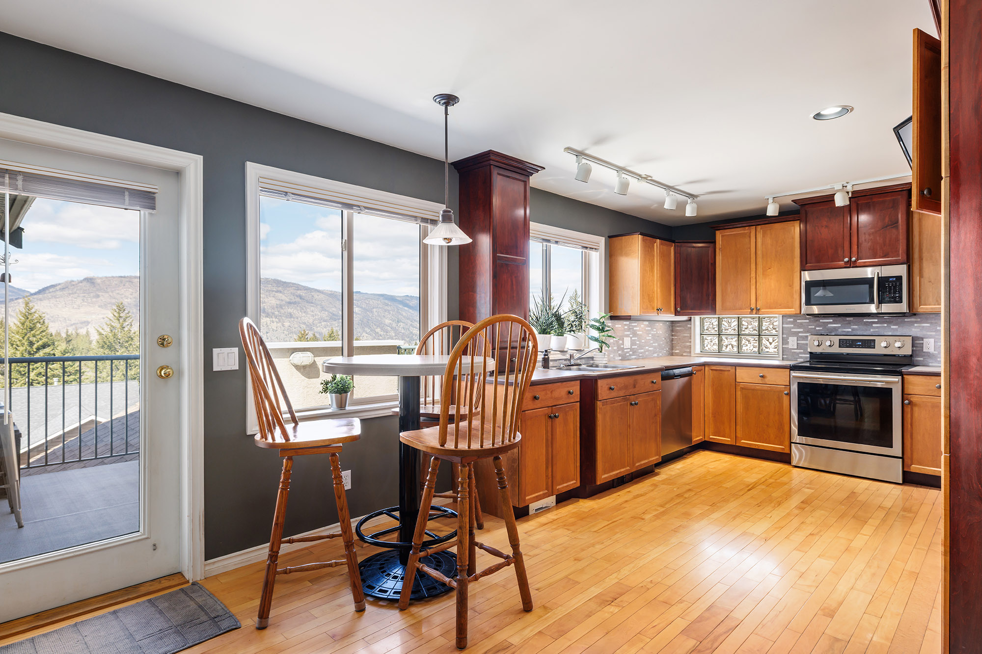 347 Woodwind Court Kelowna V1V 2L3