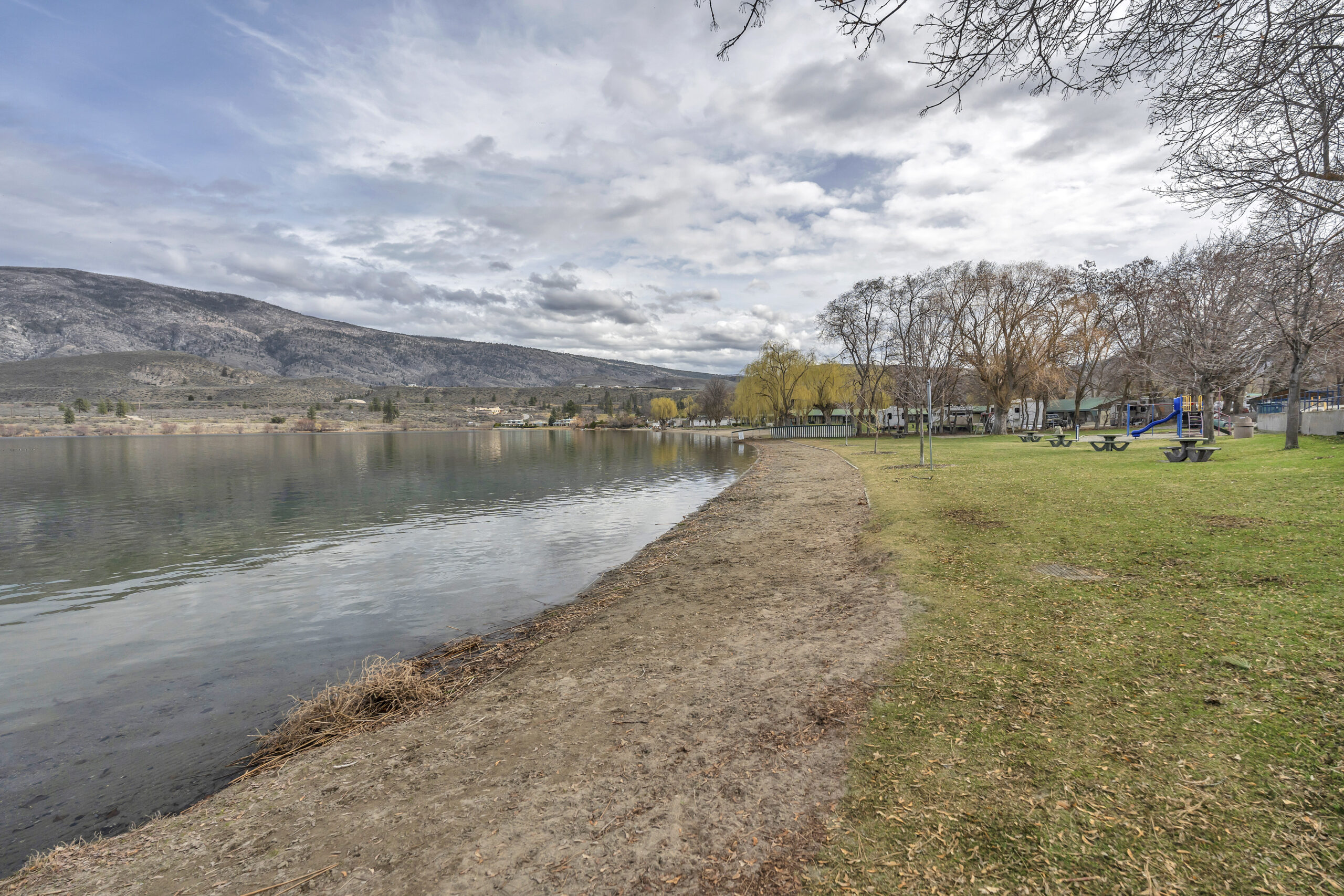 5899 Okanagan Street Oliver V0H 1T0