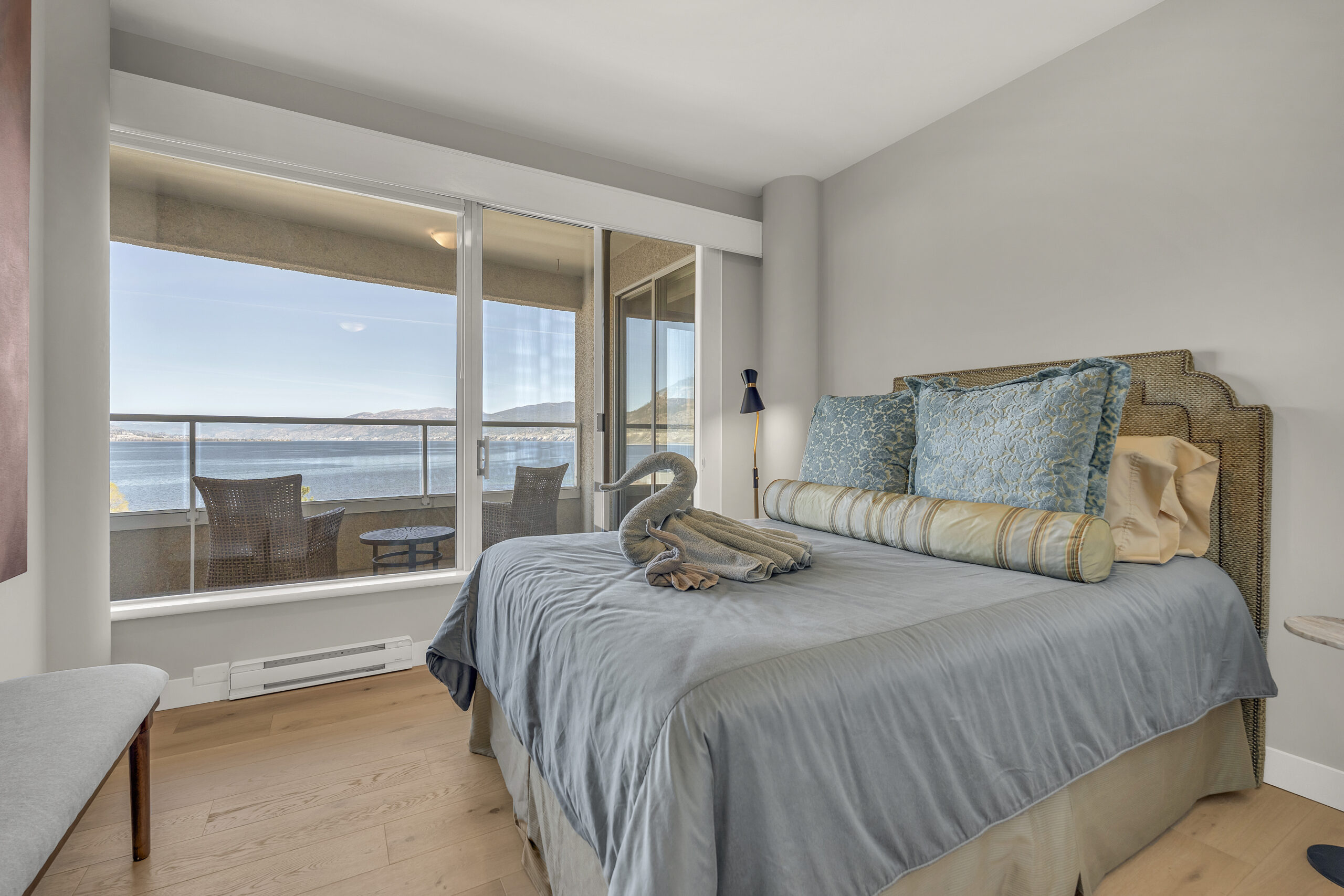 86 Lakeshore Drive 701 Penticton V2A 1B5