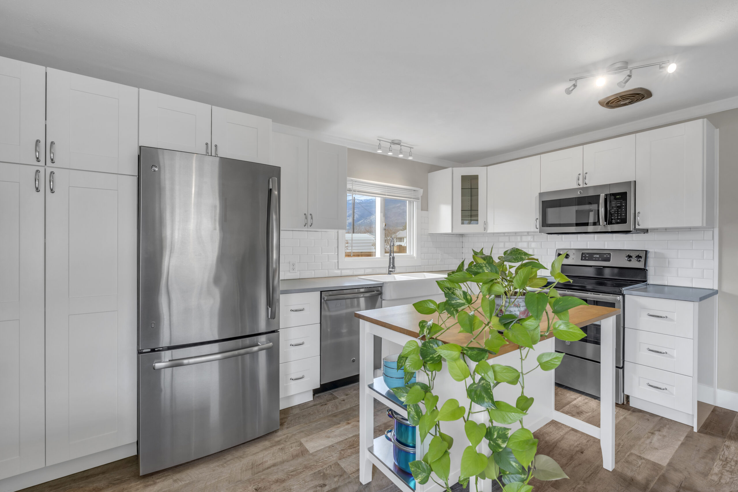 5899 Okanagan Street Oliver V0H 1T0