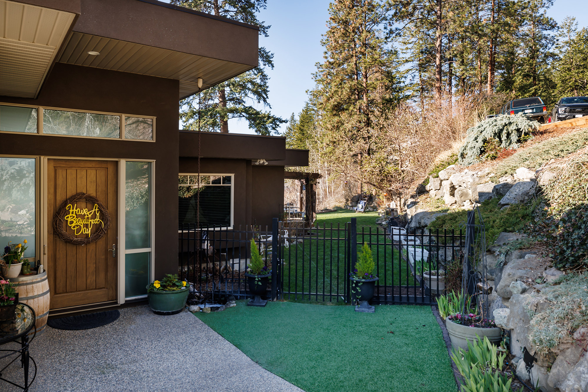 5987 Meldrum Place Peachland V0H 1X4