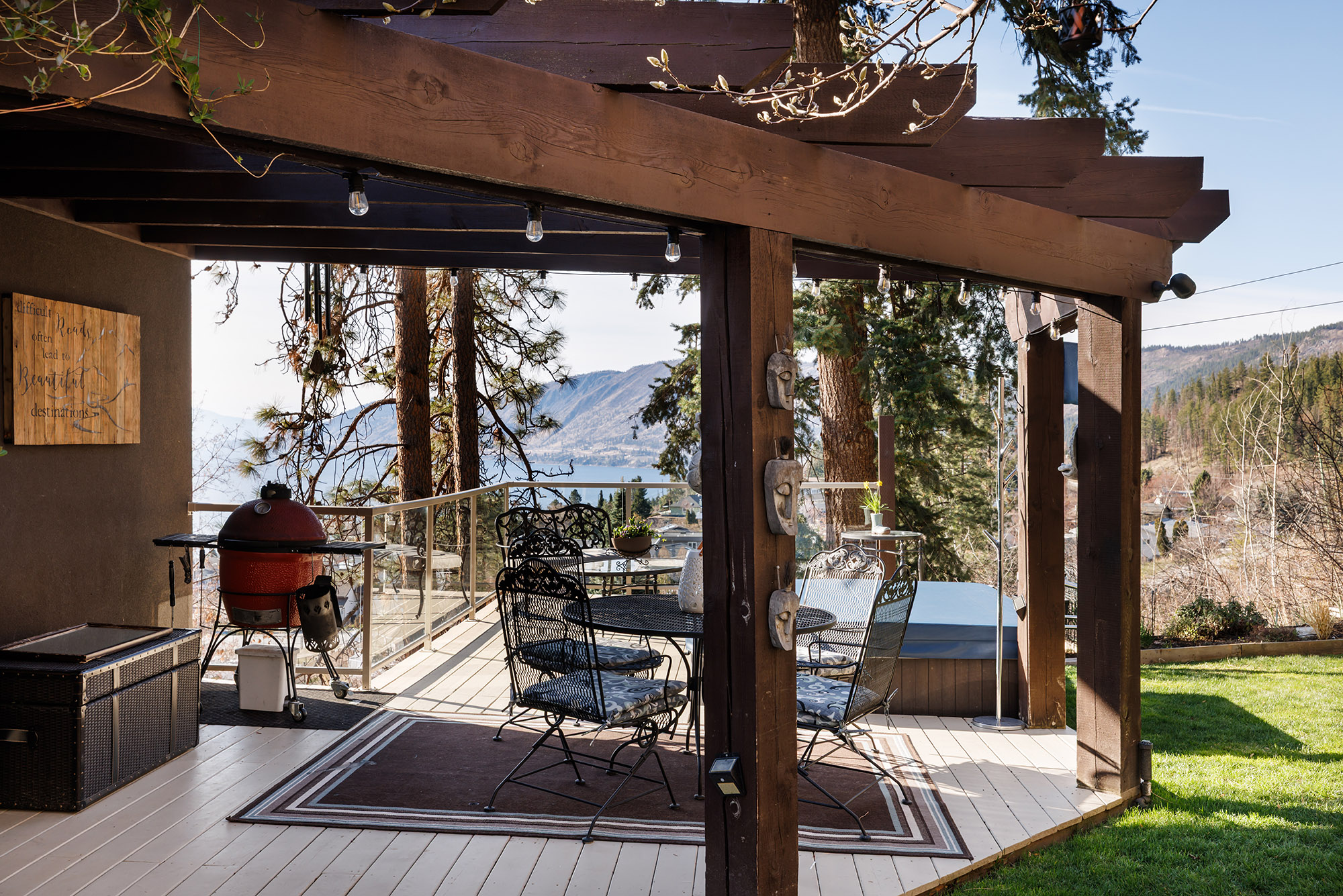 5987 Meldrum Place Peachland V0H 1X4