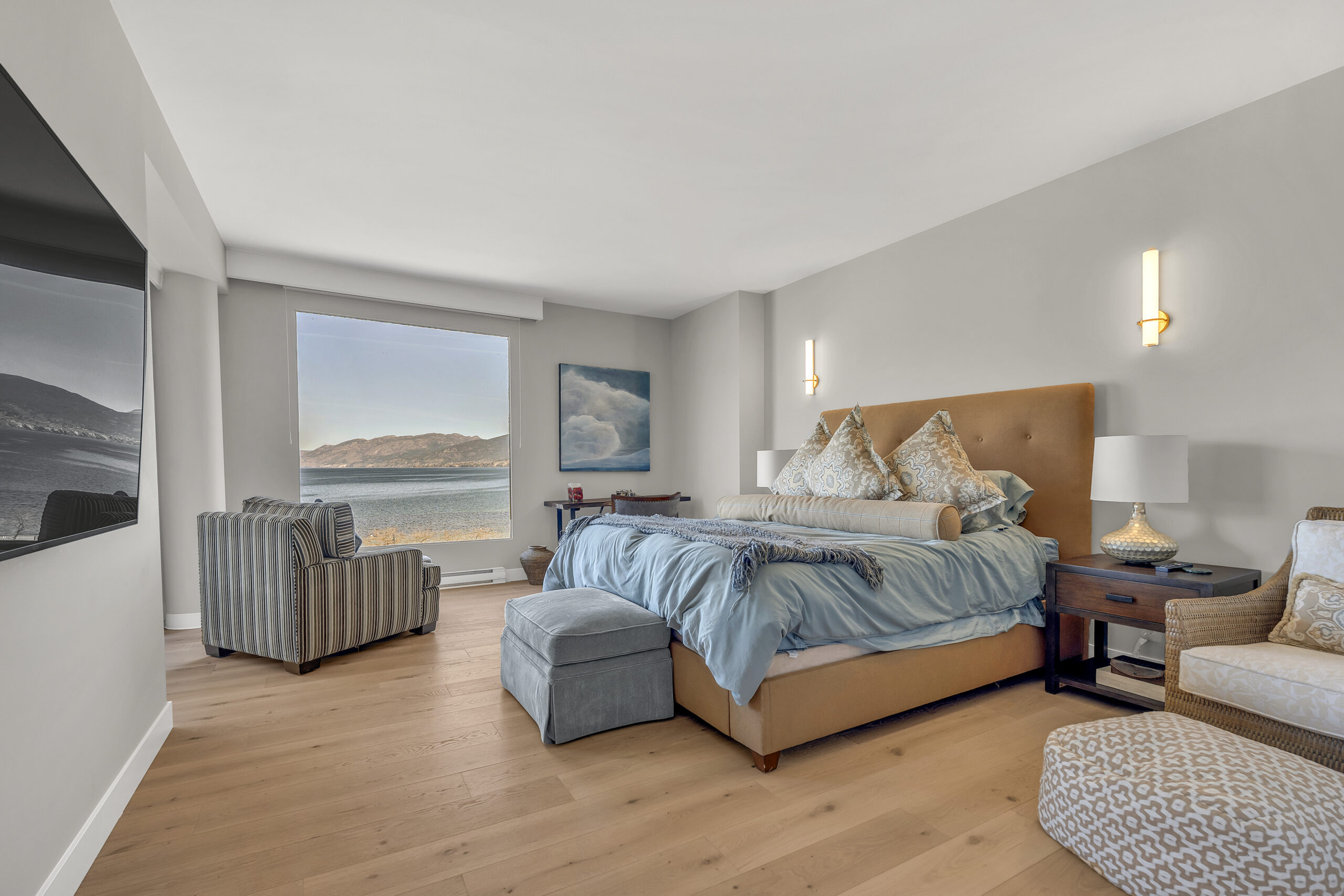 86 Lakeshore Drive 701 Penticton V2A 1B5