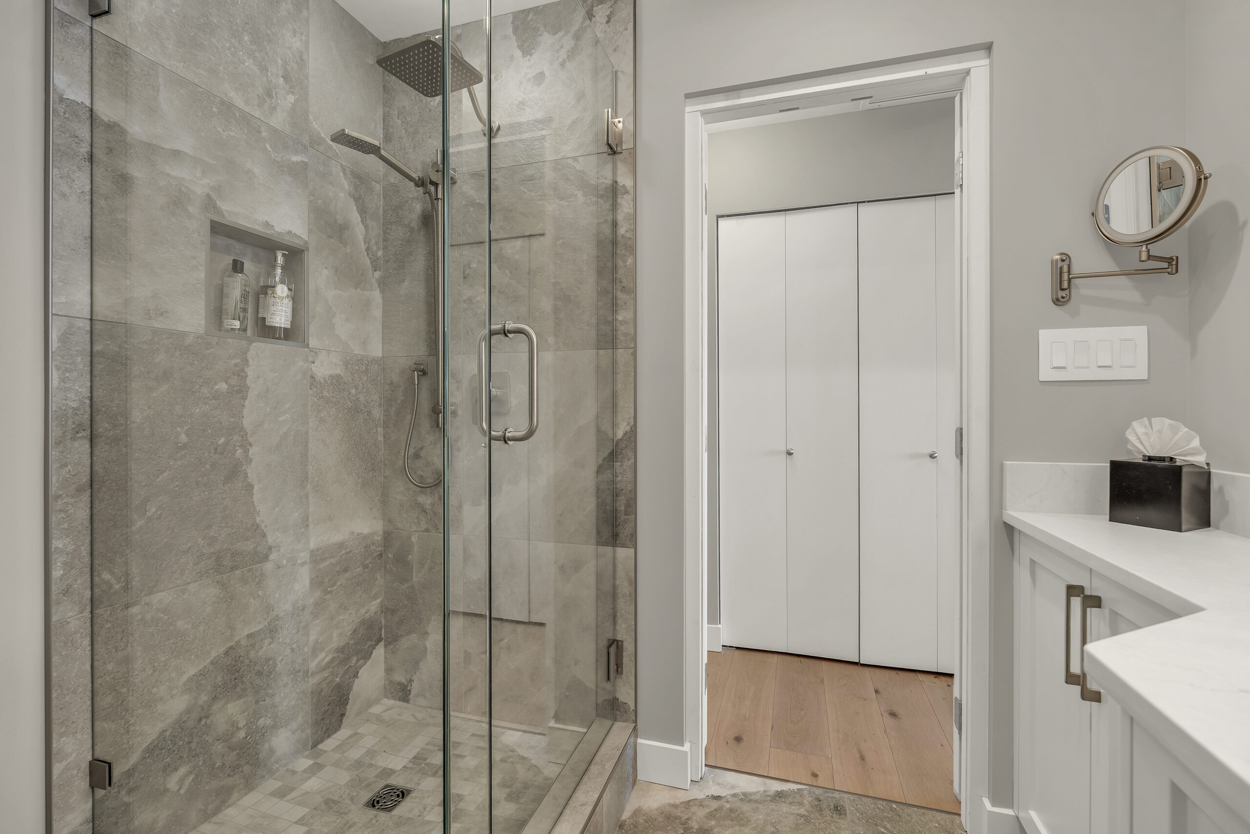 86 Lakeshore Drive 701 Penticton V2A 1B5