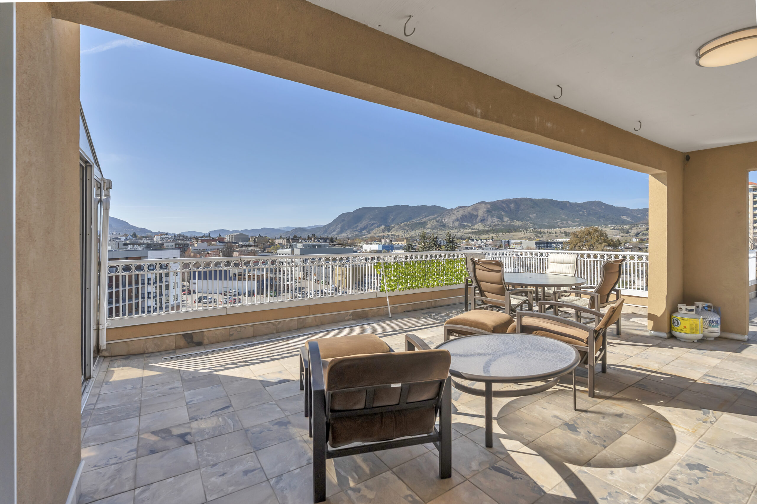 86 Lakeshore Drive 701 Penticton V2A 1B5