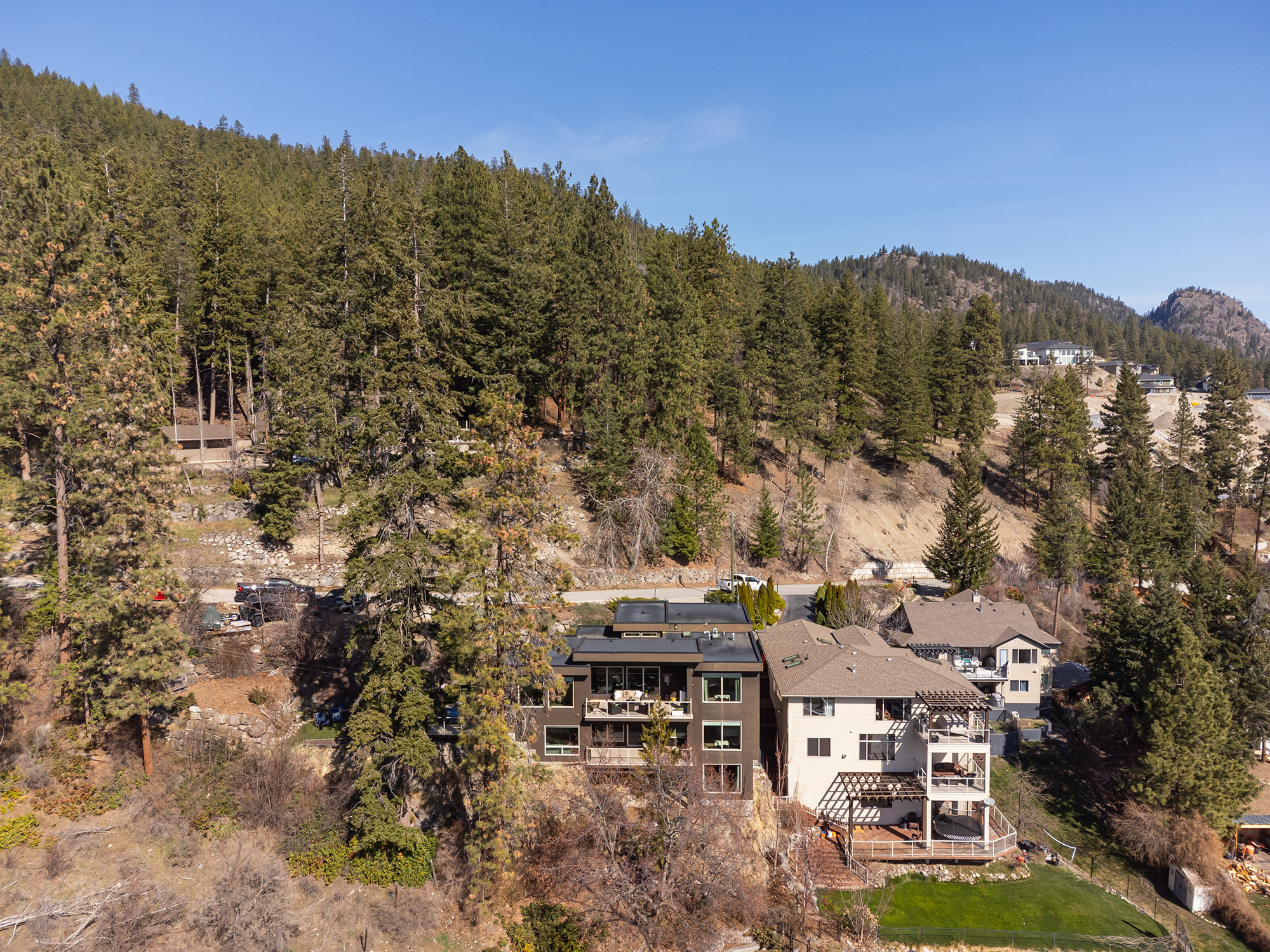 5987 Meldrum Place Peachland V0H 1X4