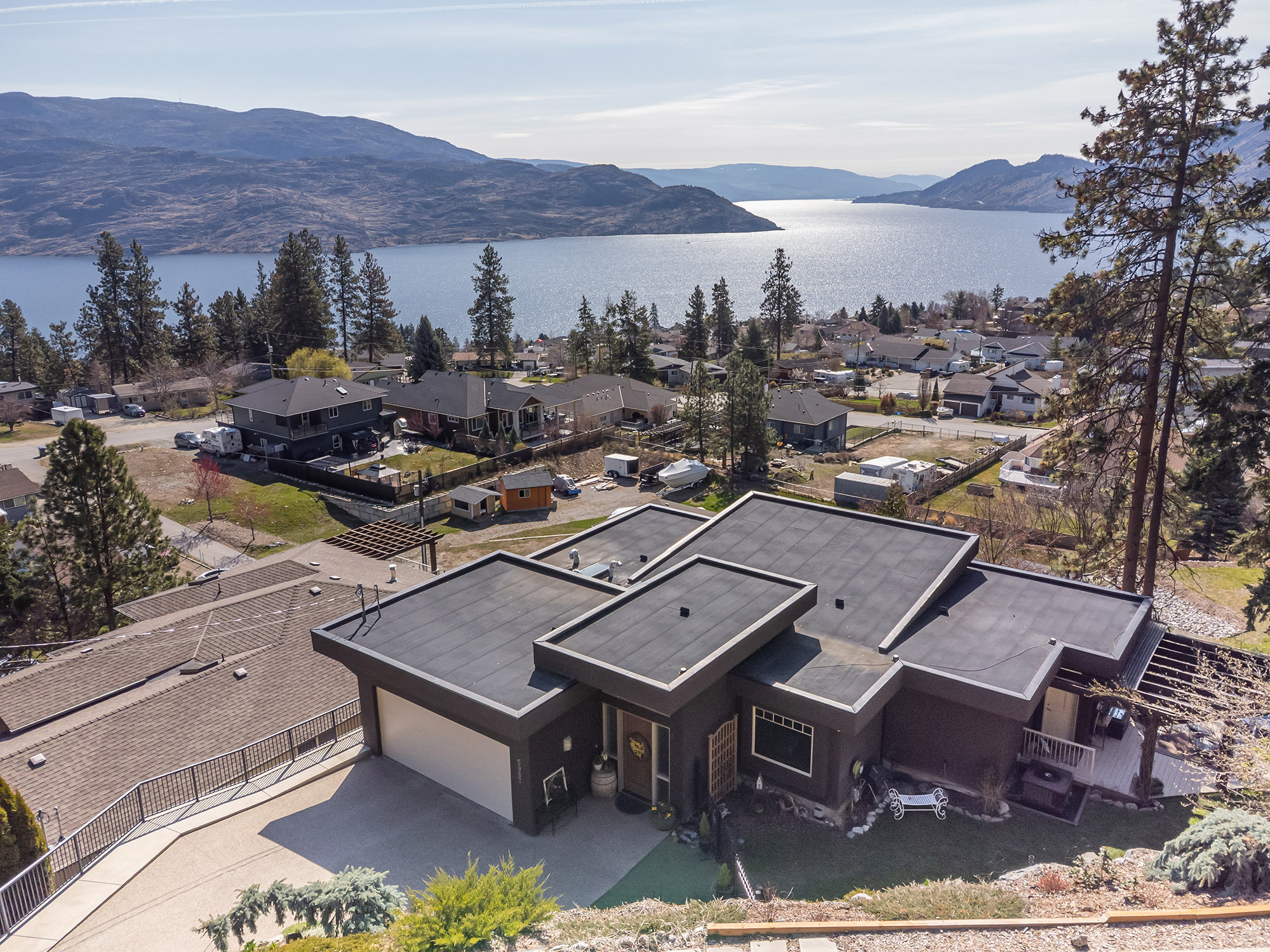 5987 Meldrum Place Peachland V0H 1X4